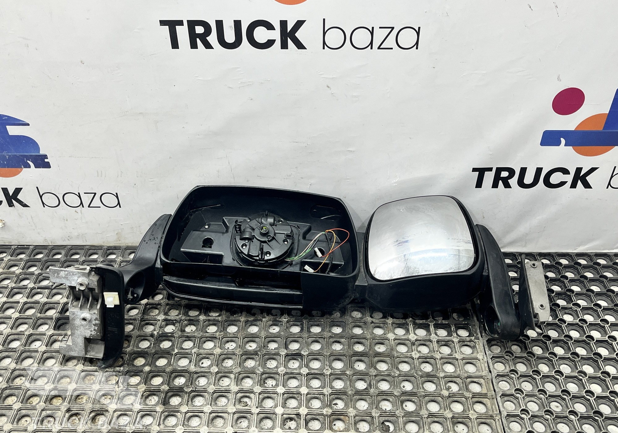 5801580201 Зеркало заднего вида левое для Iveco Stralis II Hi-Way (с 2012)