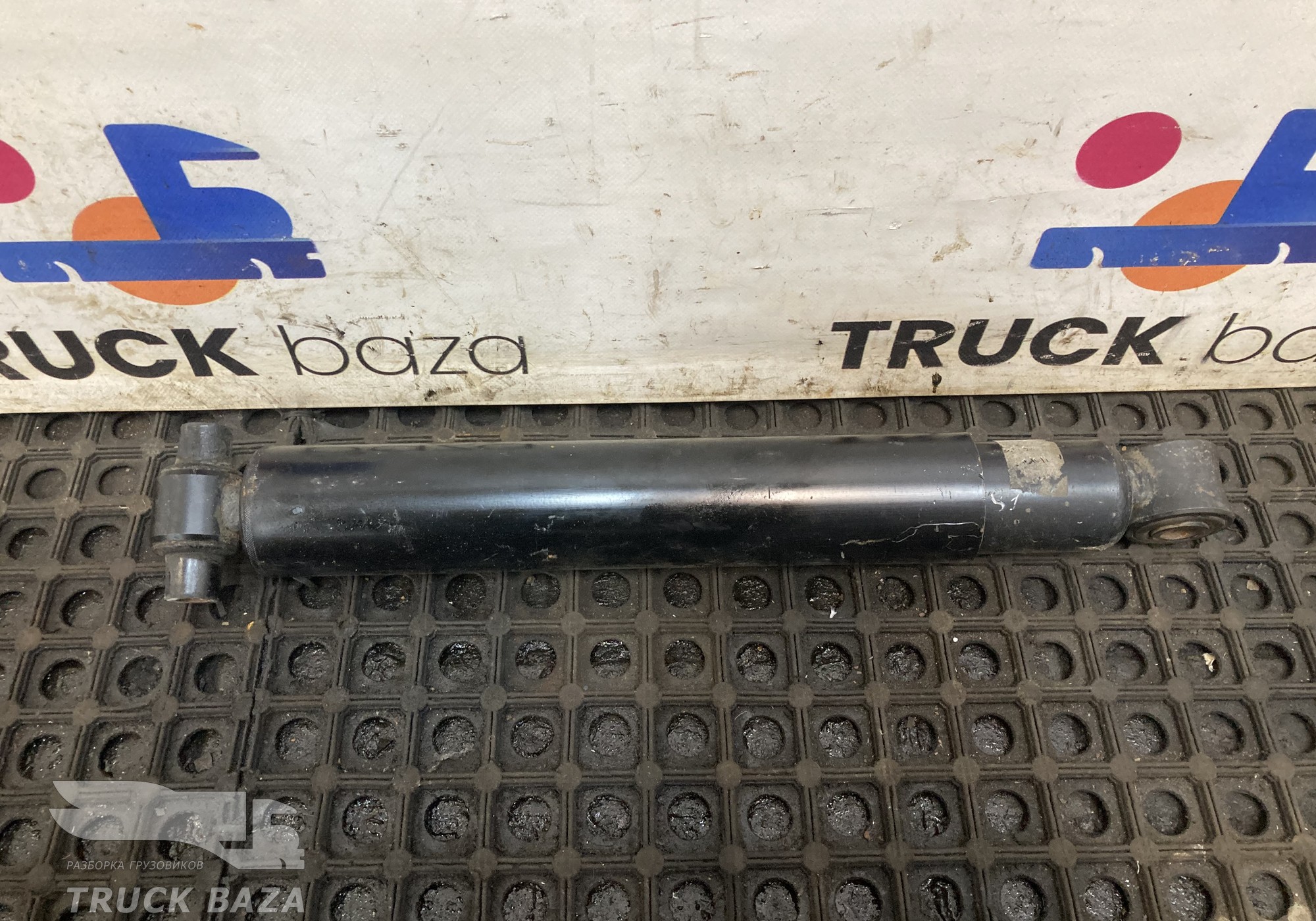 1370267 Амортизатор передний для Scania