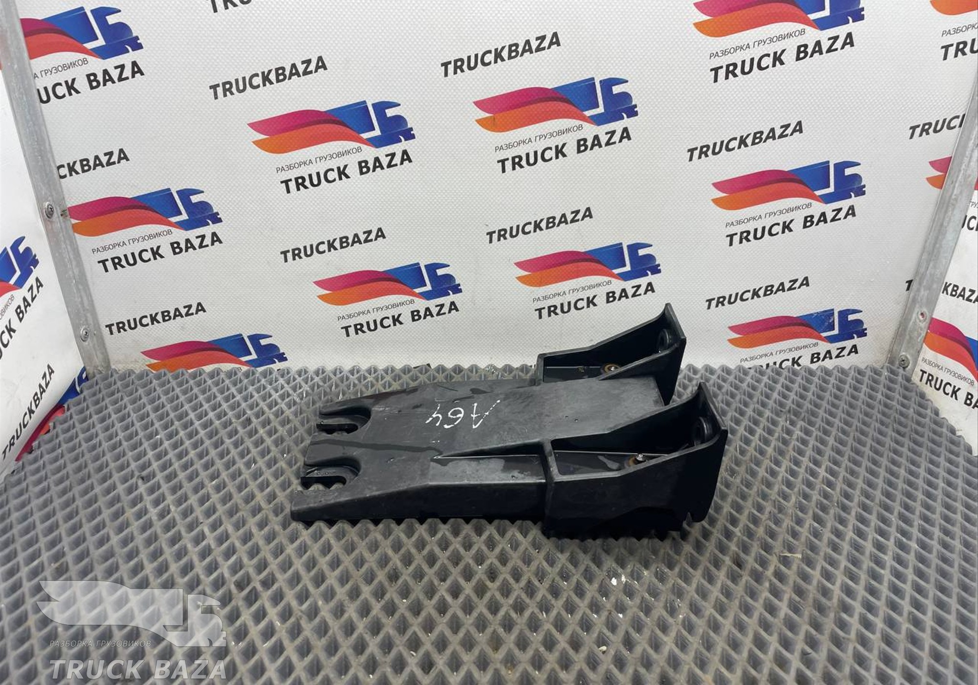 A9617933914 Кронштейн крепления спойлера для Mercedes-Benz Actros New Actros MP4 (с 2011)