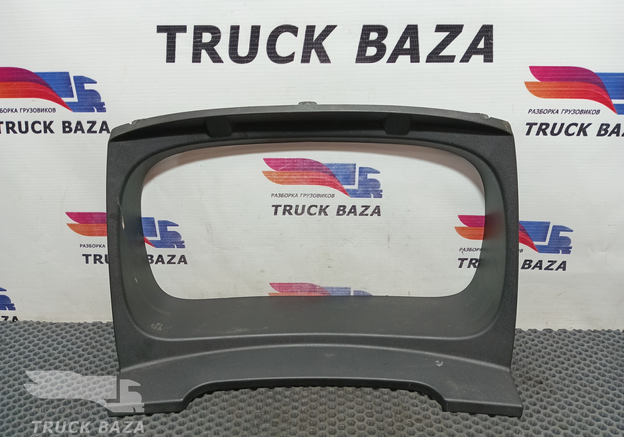 A9406801139 Накладка панели приборов для Mercedes-Benz Axor II (с 2004 по 2010)