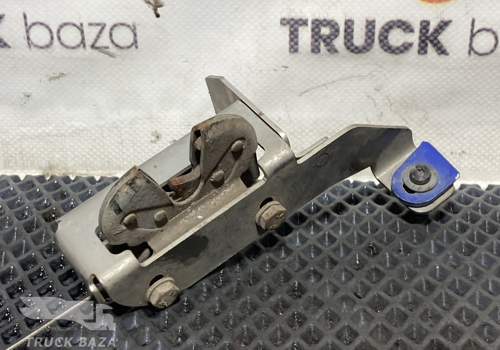 81971220028 Замок инструментального ящика для Man TGX I (с 2007)