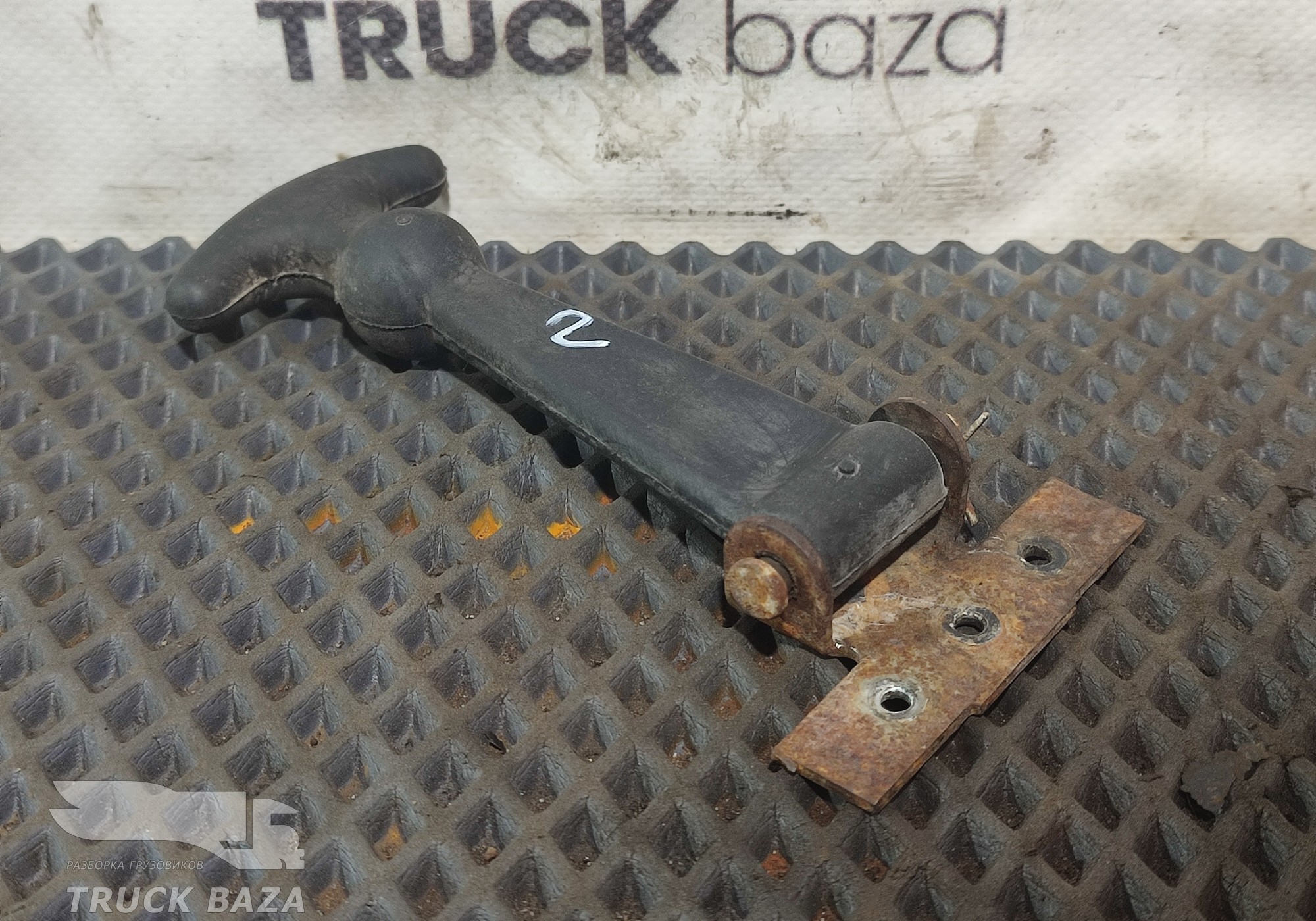 43108047013 Кронштейн крыла для КАМАЗ 54901