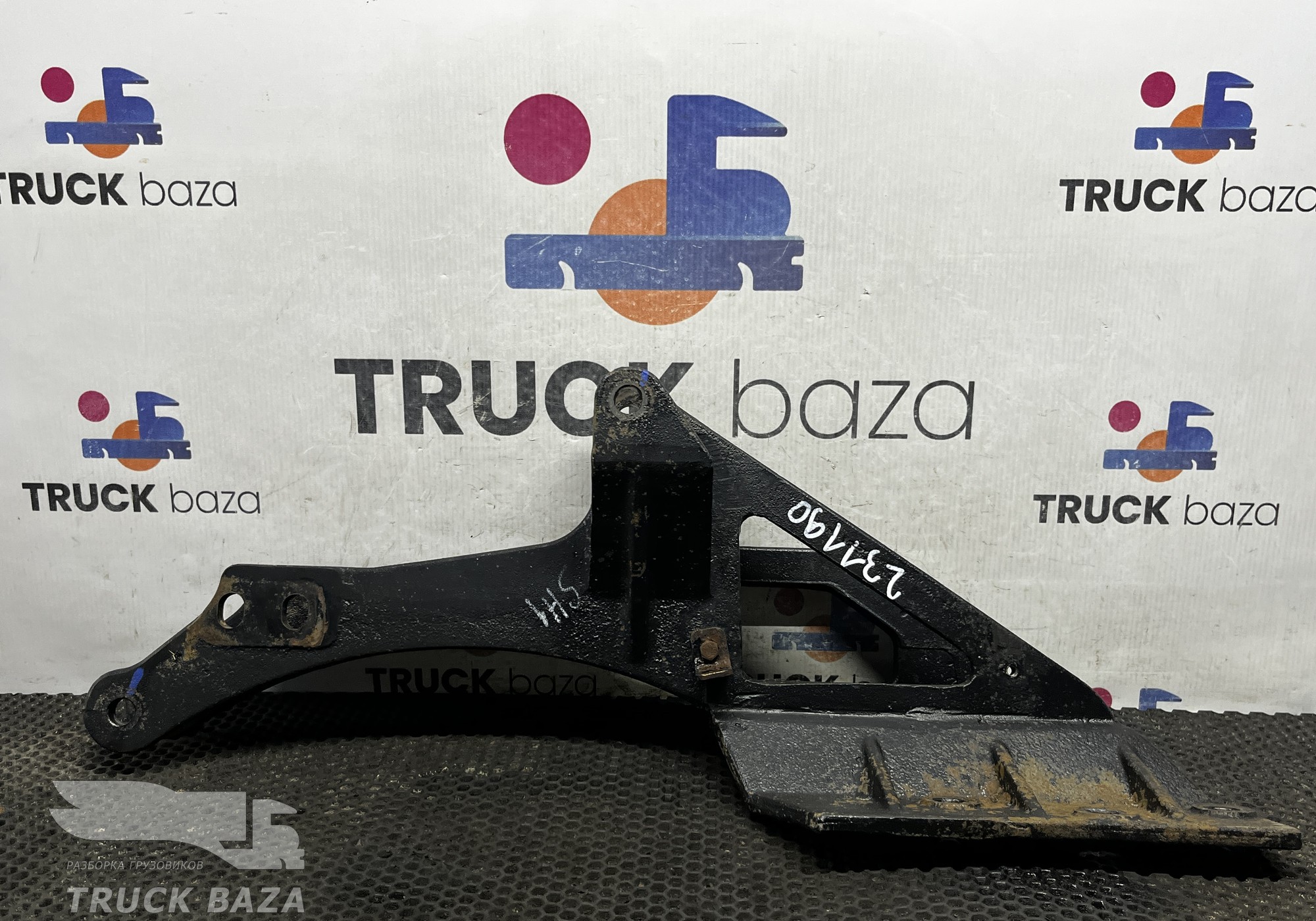 DZ13241440148 Кронштейн амортизатора кабины заднего правый для Shacman F3000 (с 2009)