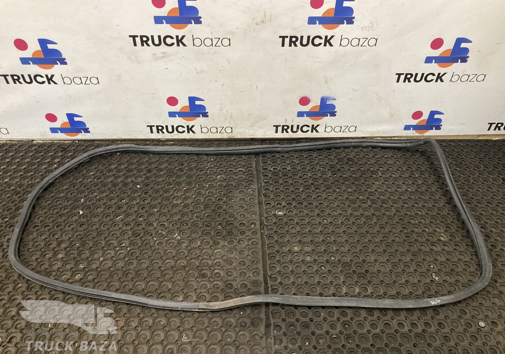 9607210080 Уплотнитель проема двери для Mercedes-Benz Actros New Actros MP4 (с 2011)