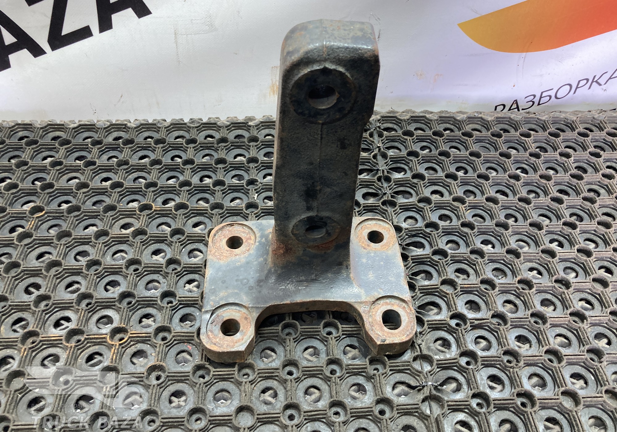 1672275 Кронштейн ящика АКБ для Daf XF105 (с 2005)