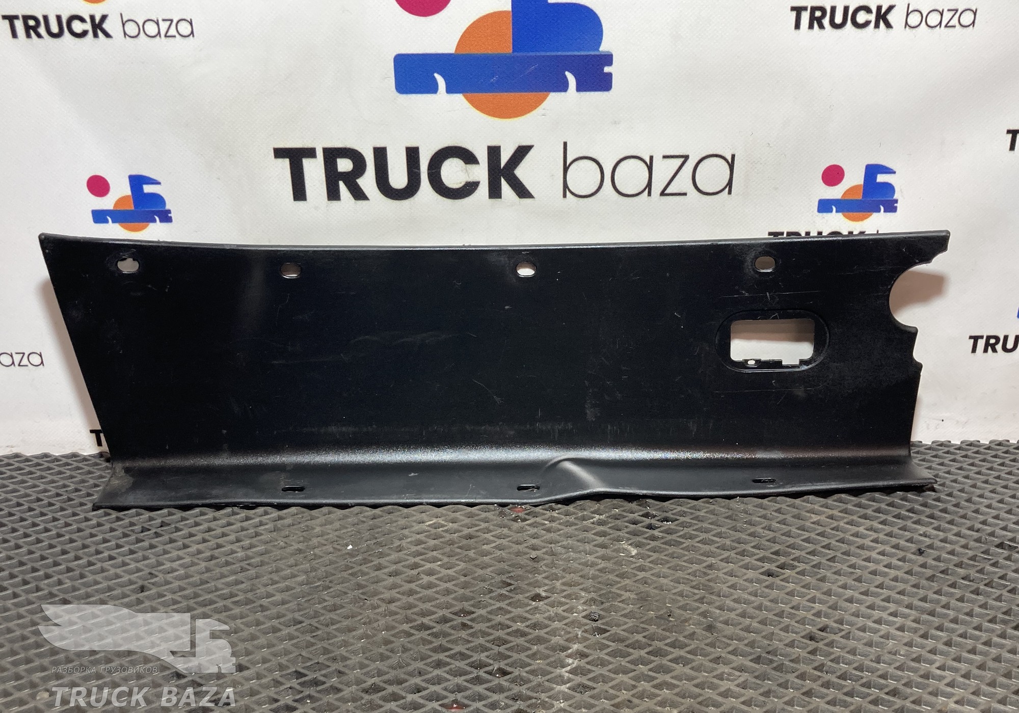 1652336 Накладка торпедо для Daf