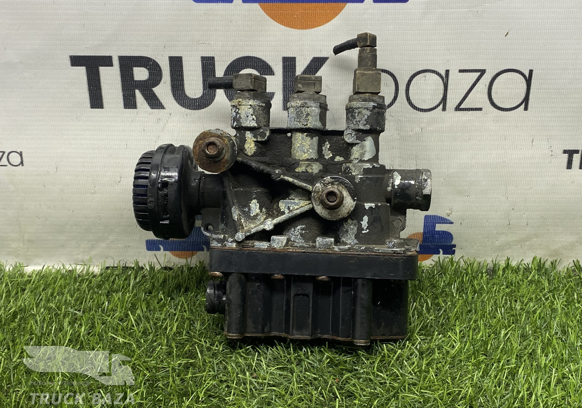 81259026238 Кран уровня пола главный