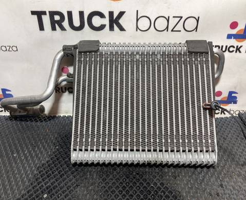 52407050 Радиатор кондиционера для Mercedes-Benz Actros MP2 (с 2002 по 2008)
