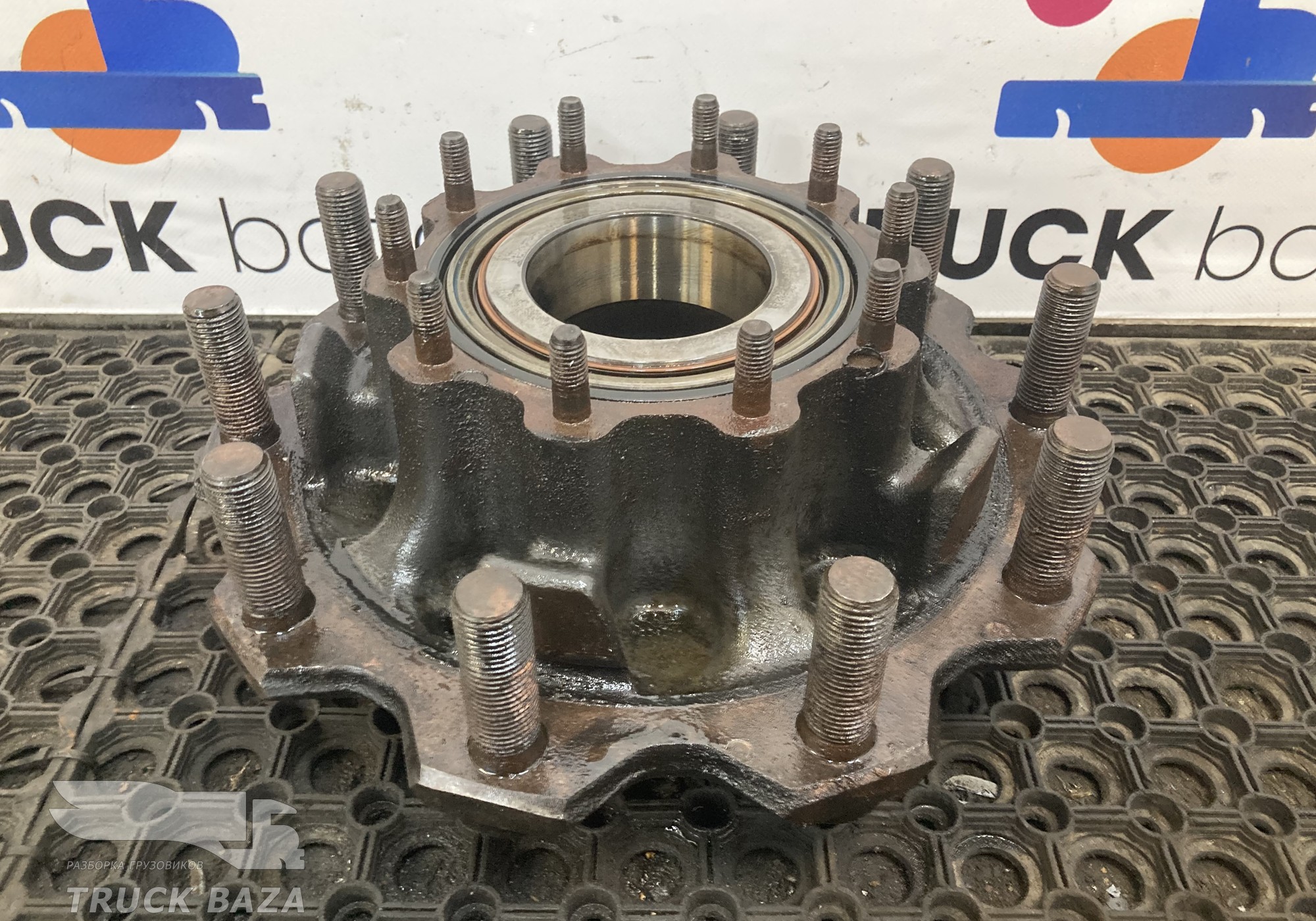 1724788 Ступица задняя