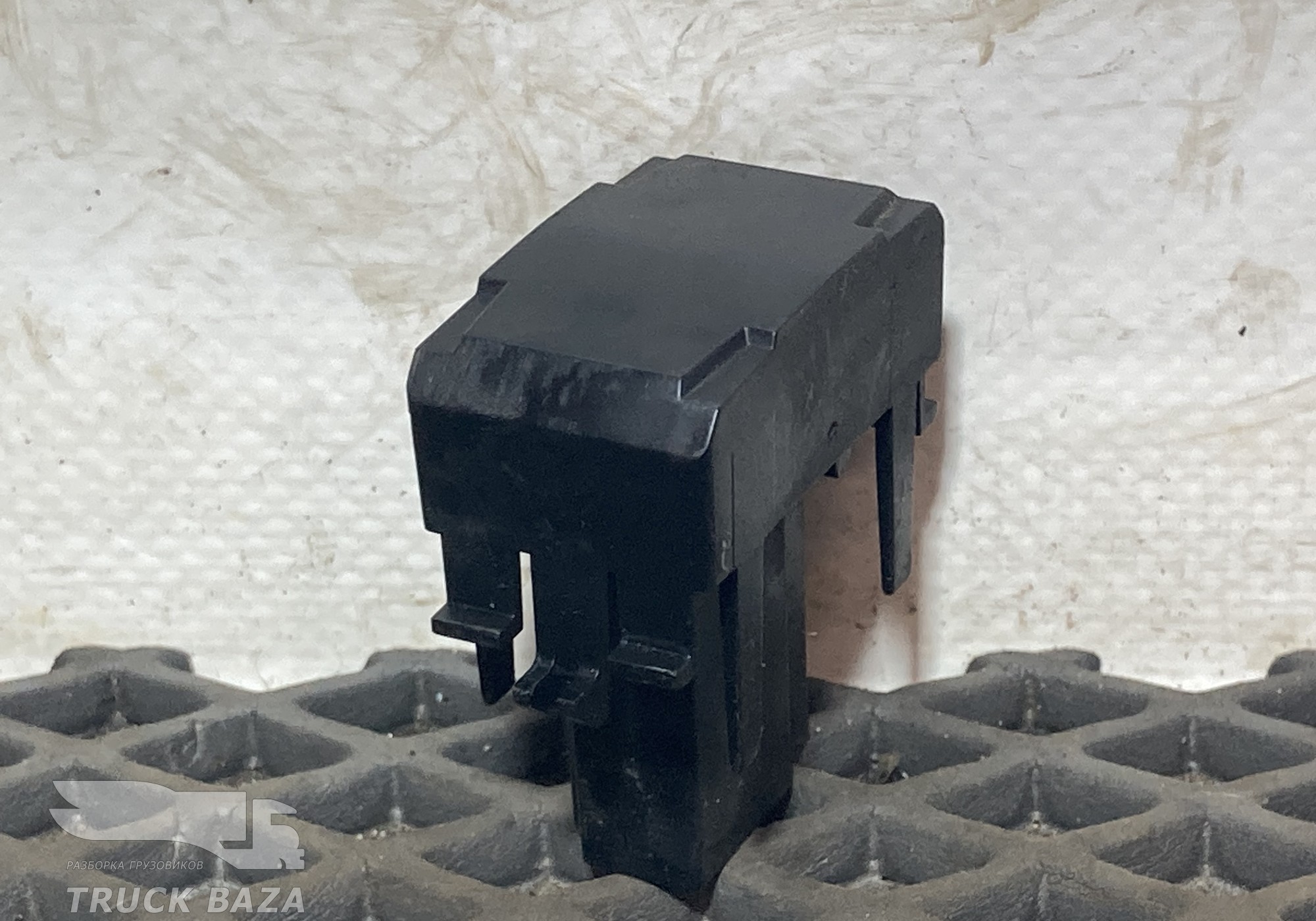 JC4613K732 Заглушка кнопки для Ford F-MAX (с 2018)