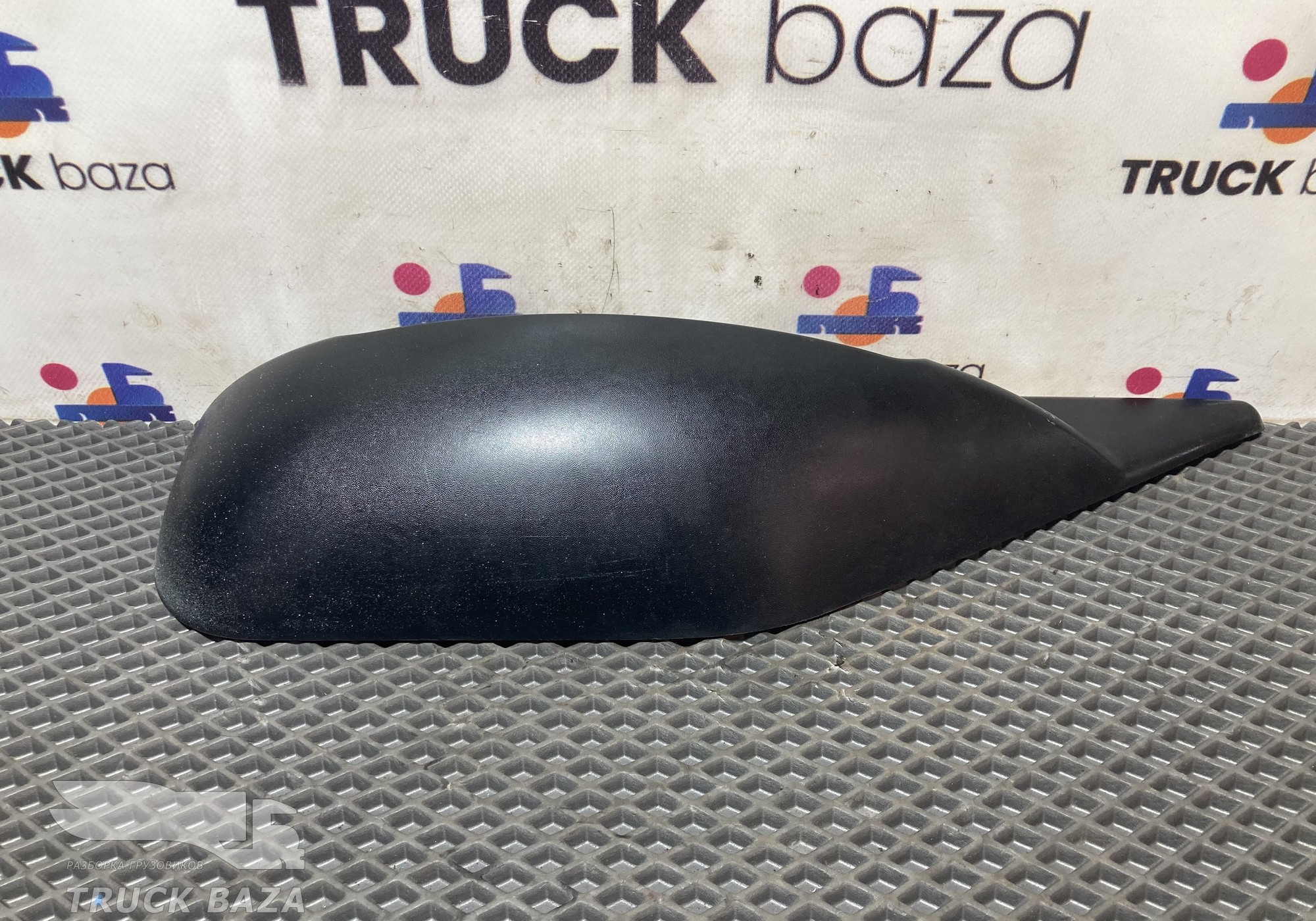 203900510 Накладка зеркала левая для Renault Premium