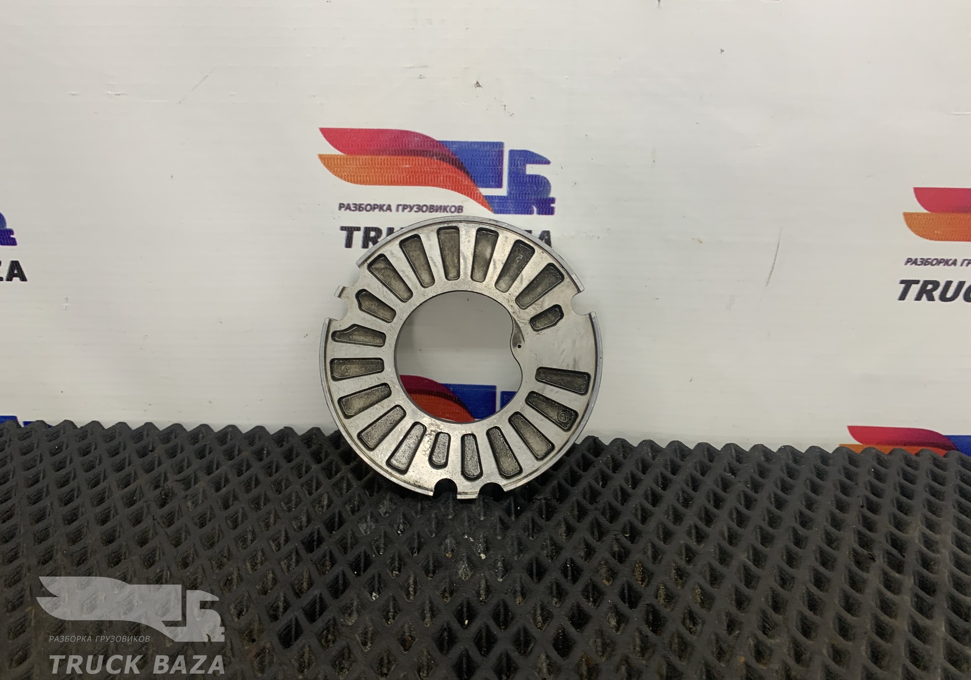 1328302118 Крышка АКПП ZF 12AS для Man TGS