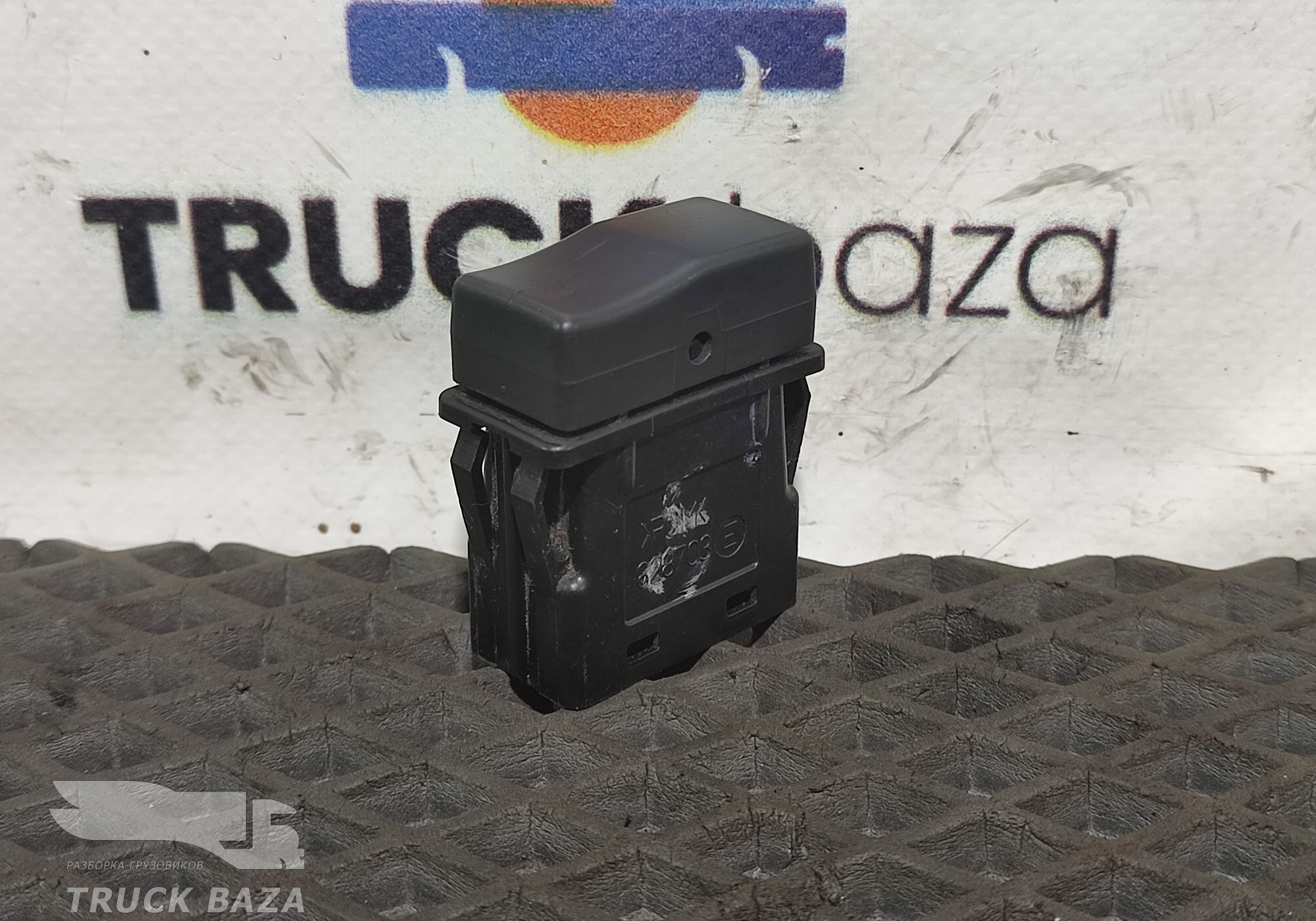 628703 Заглушка кнопки для Renault Premium II (с 2005 по 2013)