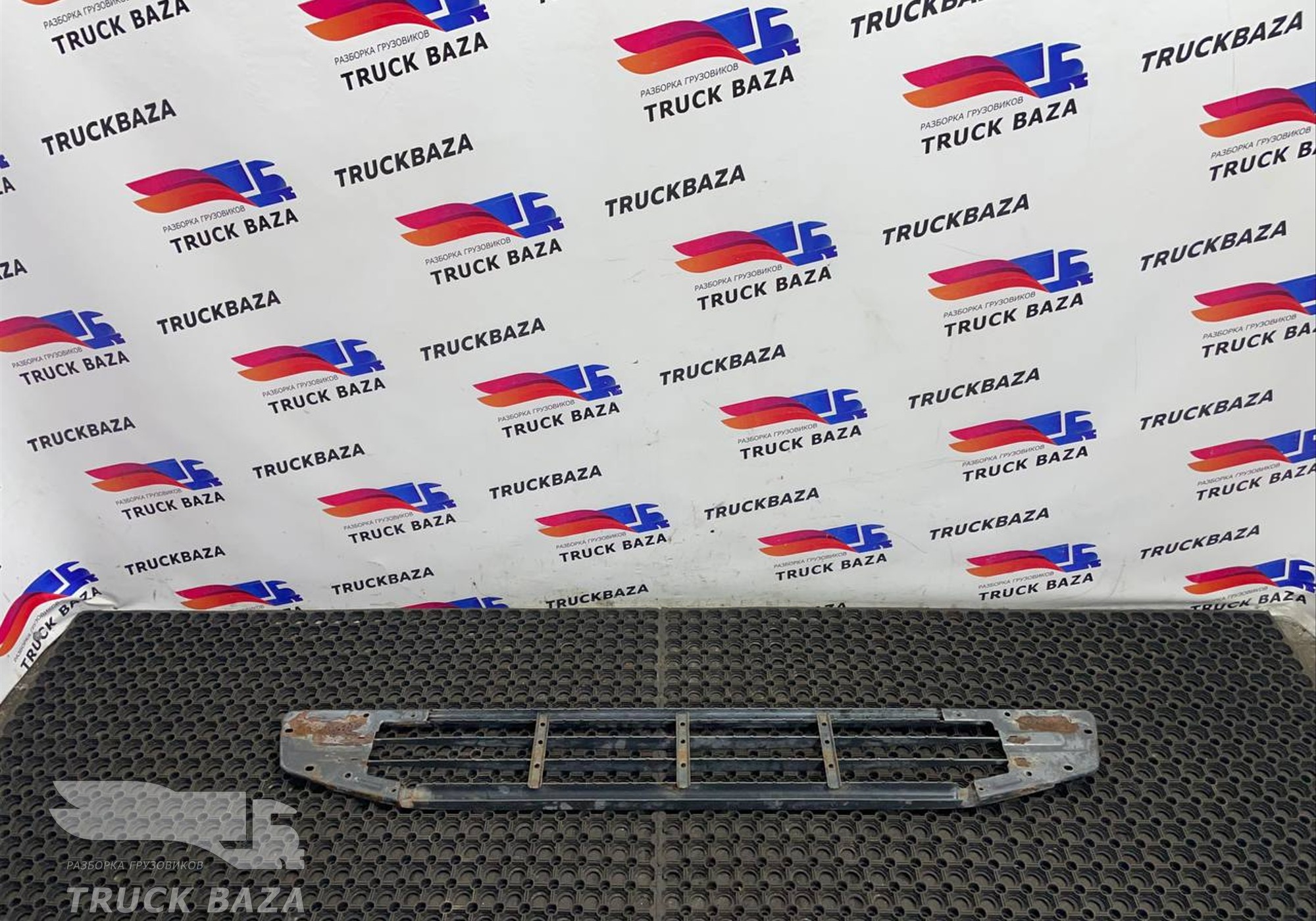 82208512 Решетка радиатора для Volvo FH 4 (с 2012)