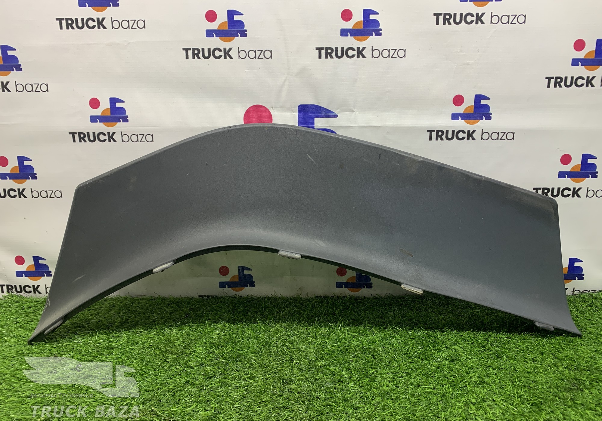 1431931 Накладка крыла передняя левая