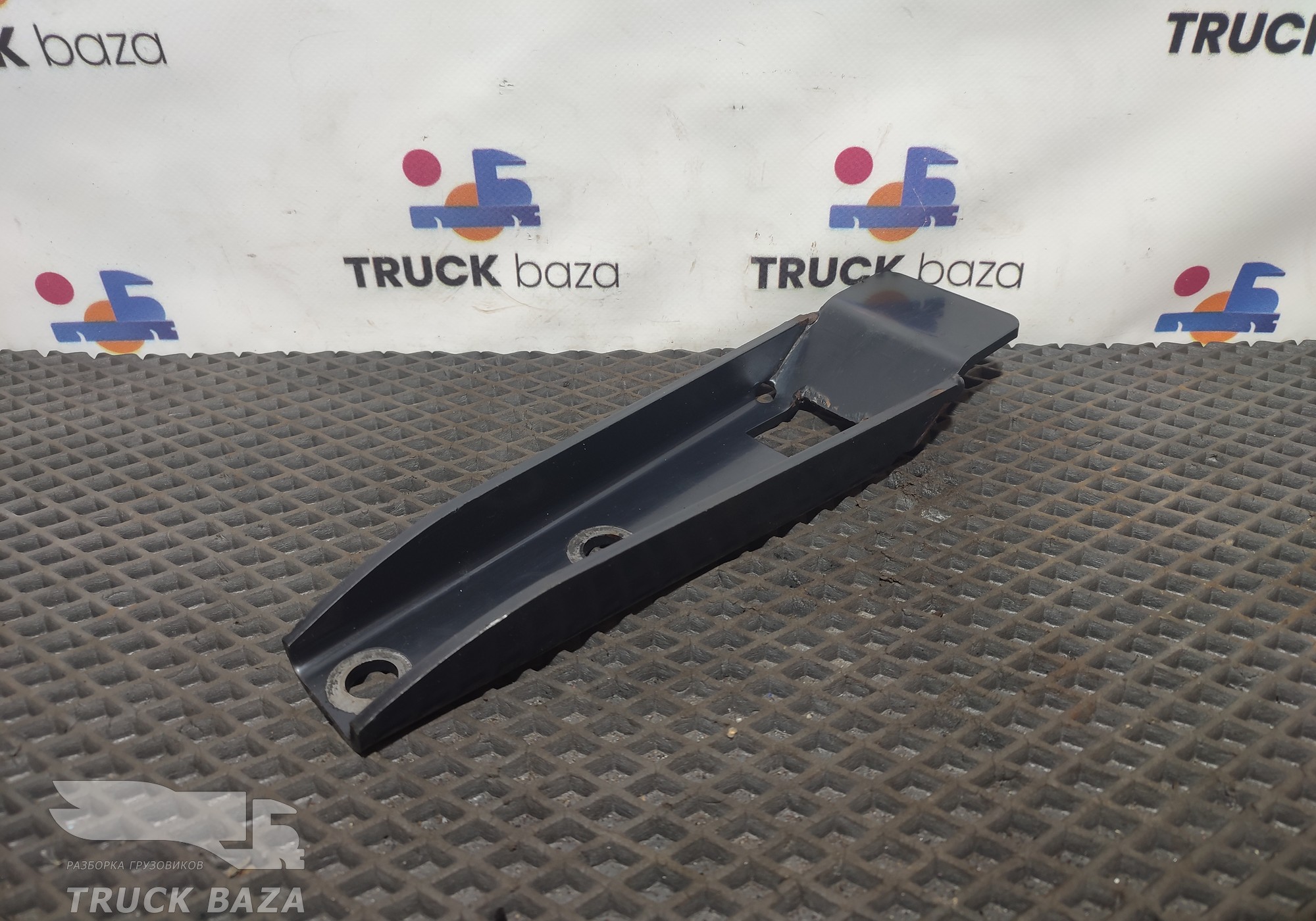 81517150045 Кронштейн ресивера для Man TGX II (с 2012)