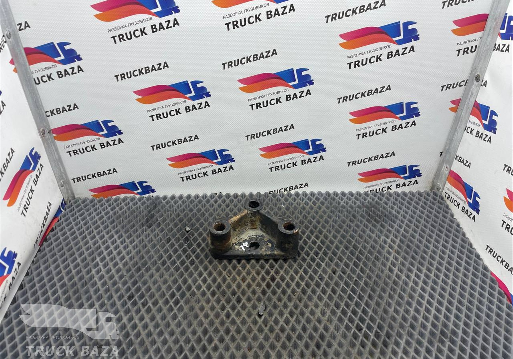 549011208710 Кронштейн глушителя для КАМАЗ 54901