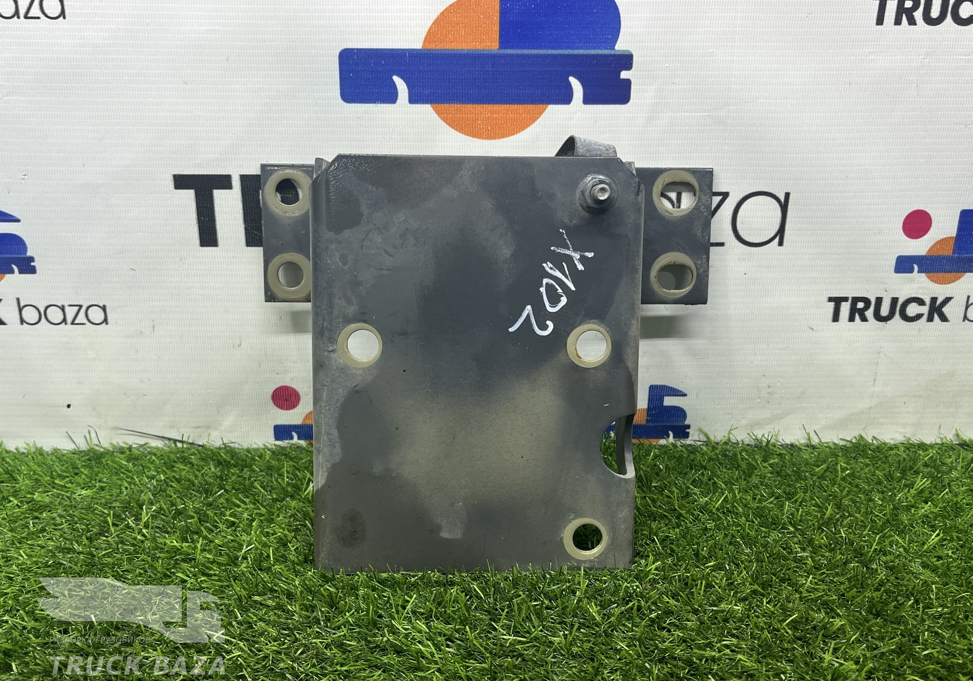 1808110 Кронштейн осушителя для Daf XF105 (с 2005)