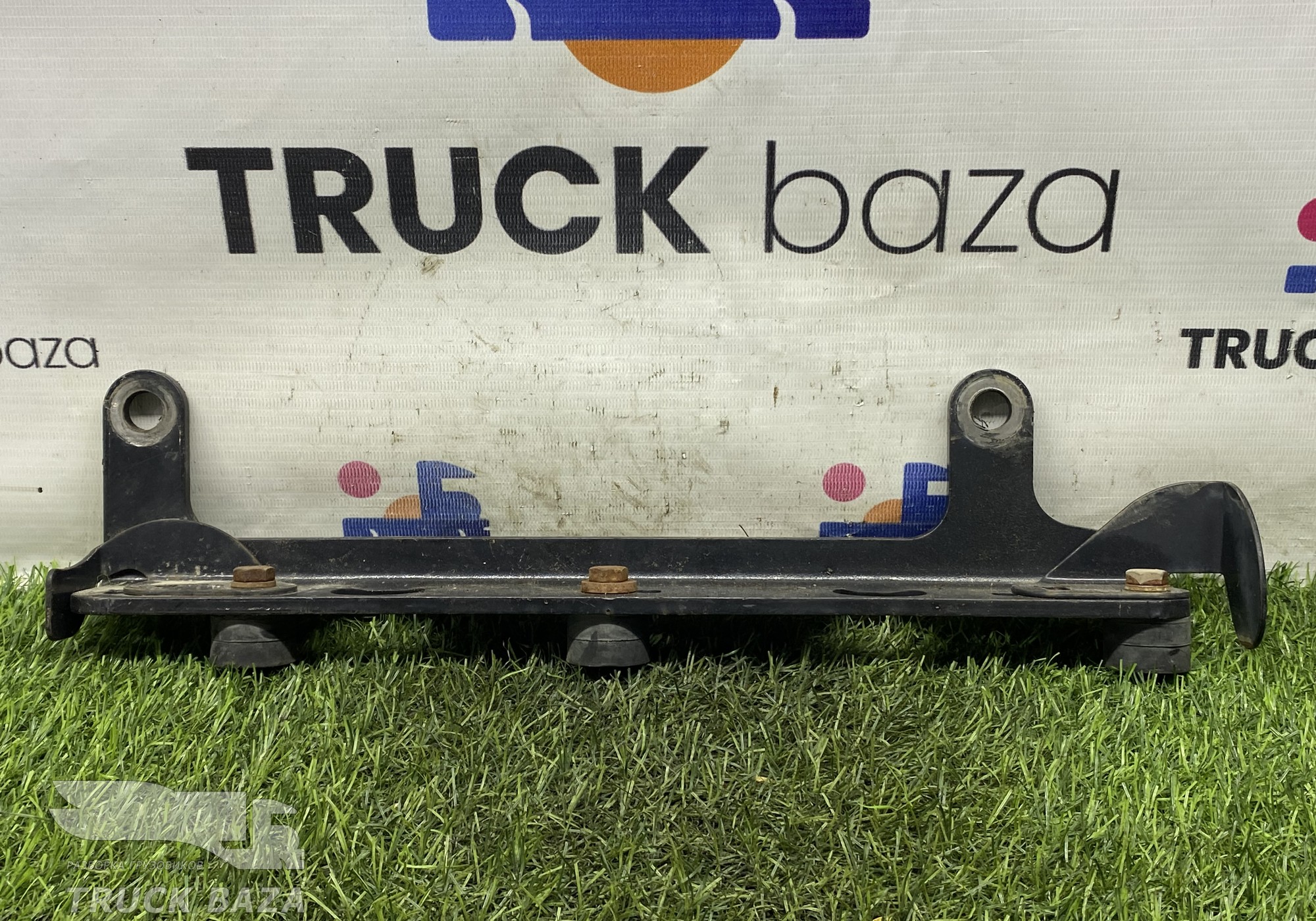 81429020342 Кронштейн трапа за кабиной для Man TGS