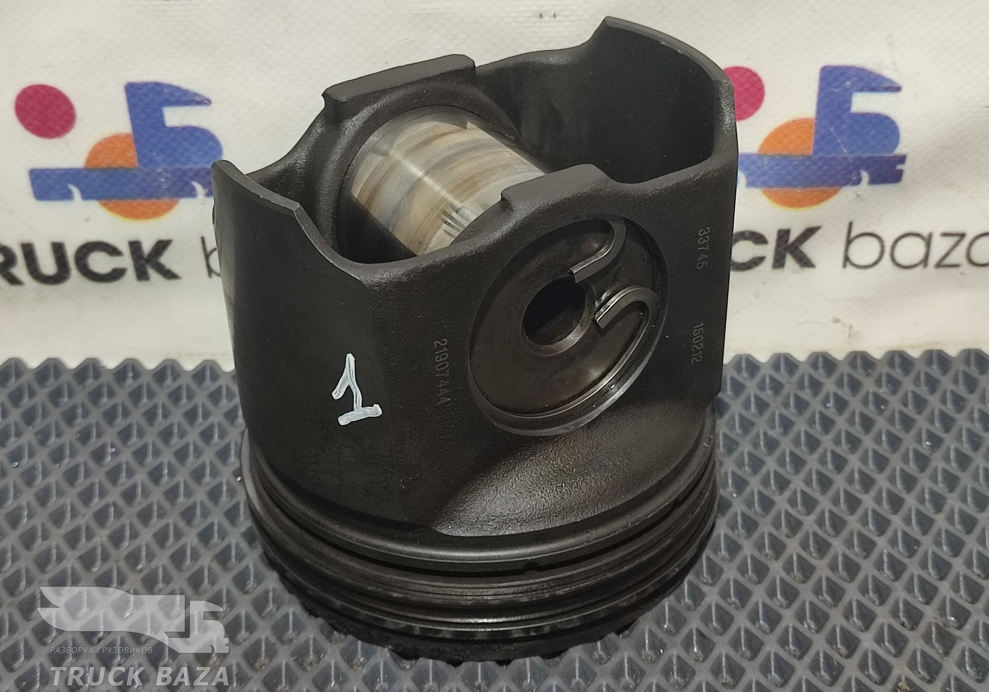 21907444 Поршень для Renault T