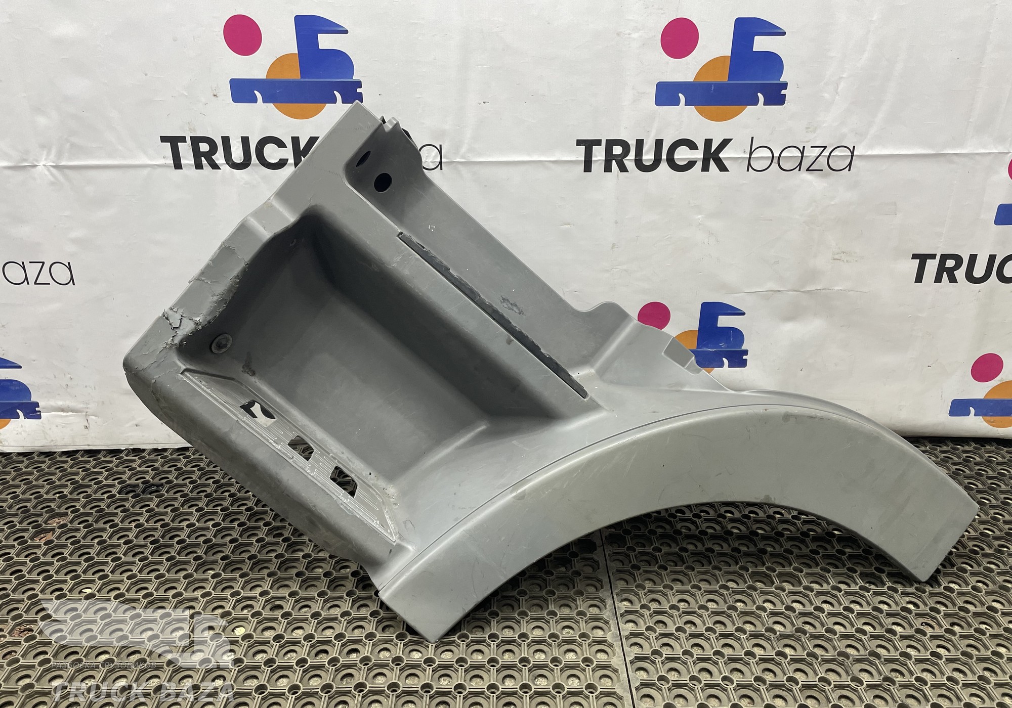 A9436661401 Корпус подножки левый для Mercedes-Benz 16-26