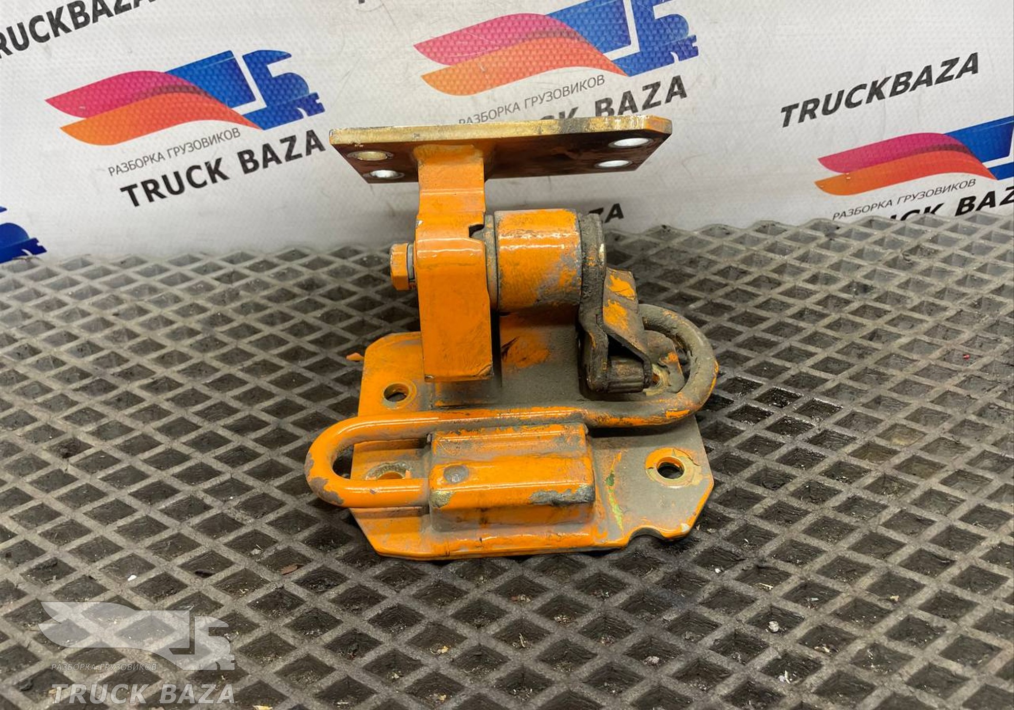 810W626906052 Петля двери правой верхняя для Sinotruk Sitrak C7H