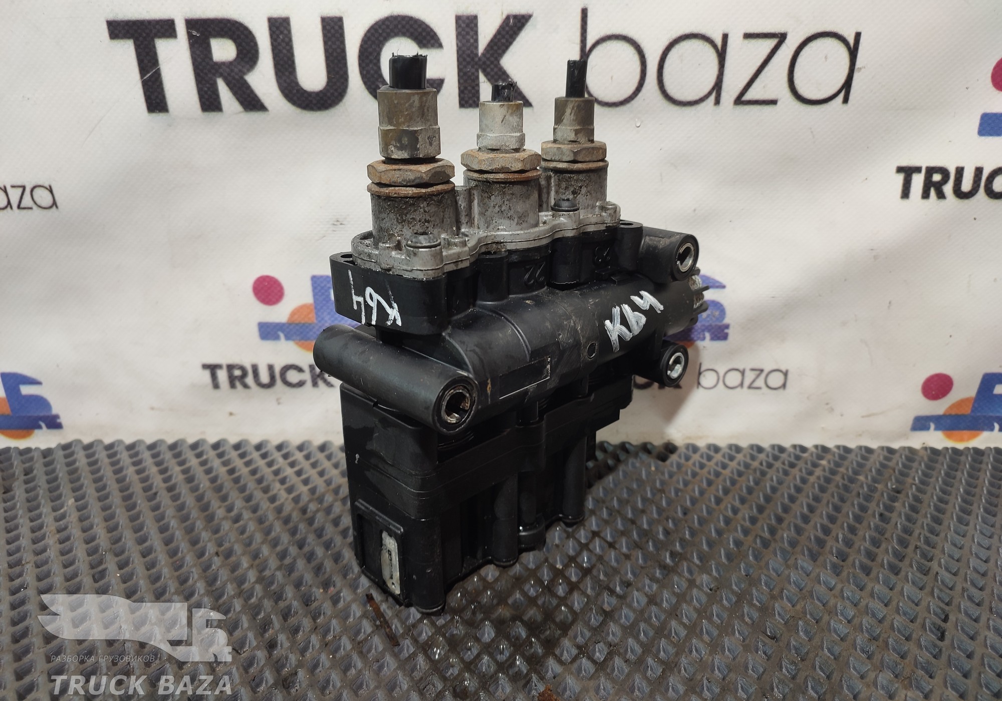 4728900410 Кран уровня пола главный