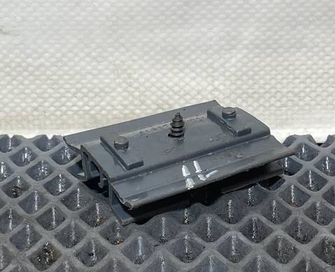 81637040021 Зажим обшивки потолка для Man TGS II (с 2012)