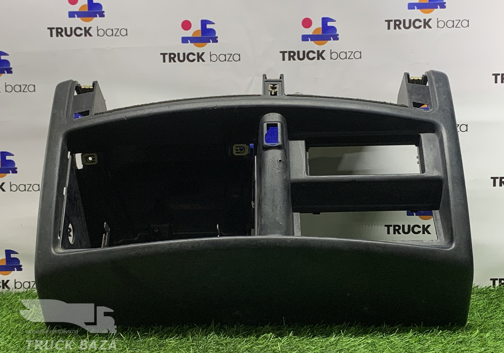 5010290203 Крышка верхней консоли для Renault Magnum II (с 1997 по 2001)