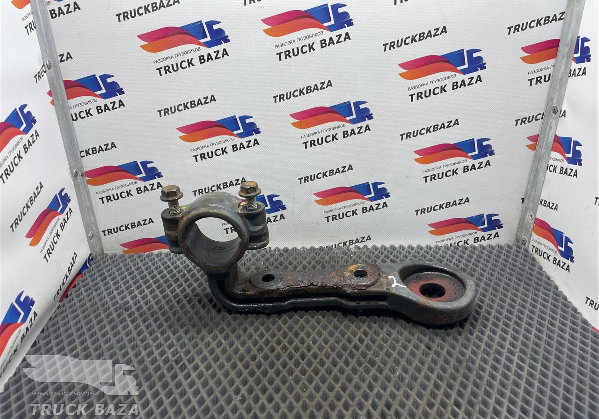 1849366 Кронштейн переднего стабилизатора для Daf XF106 (с 2012)