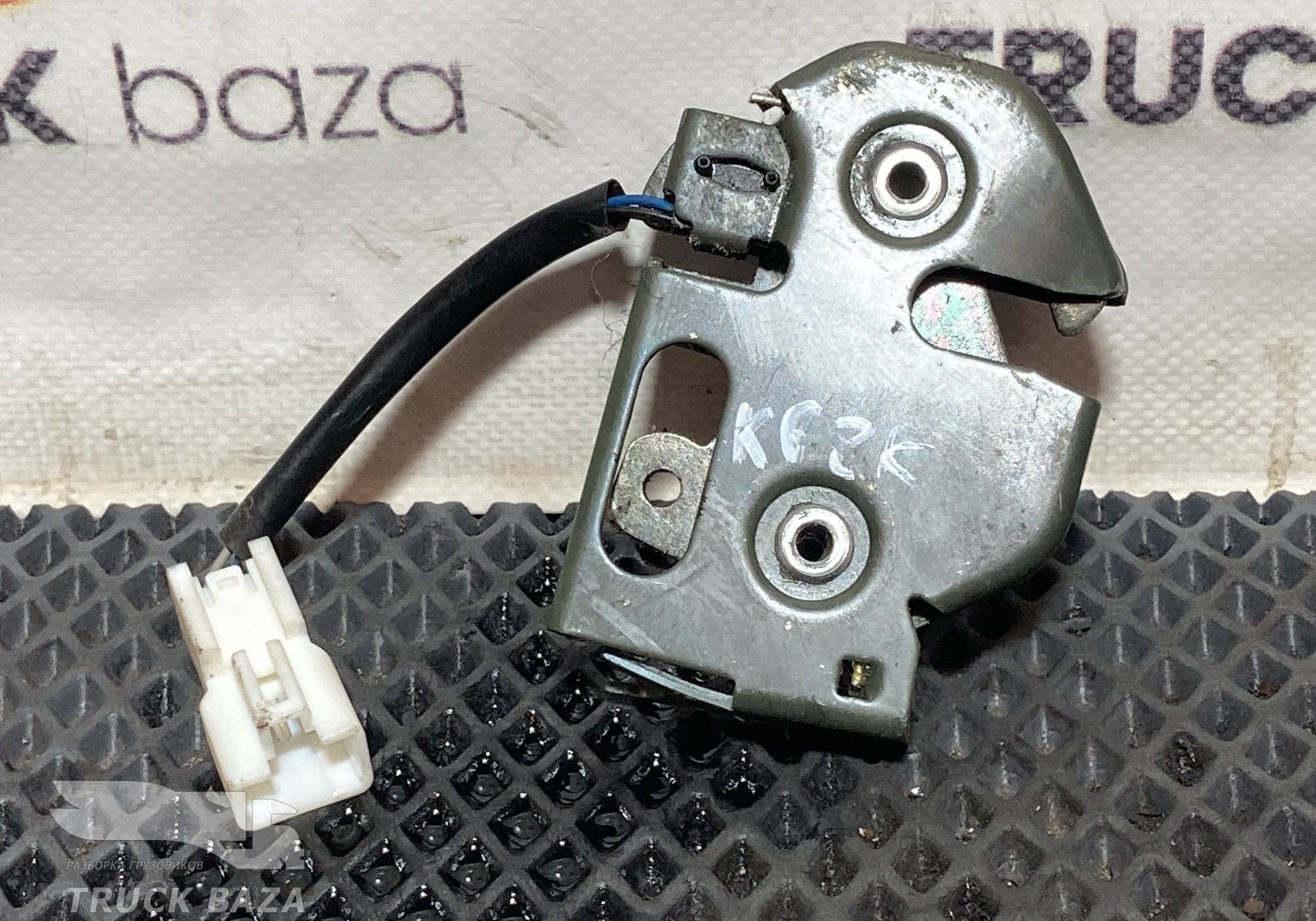 5407320Y8010 Замок инструментального ящика для КАМАЗ 54901