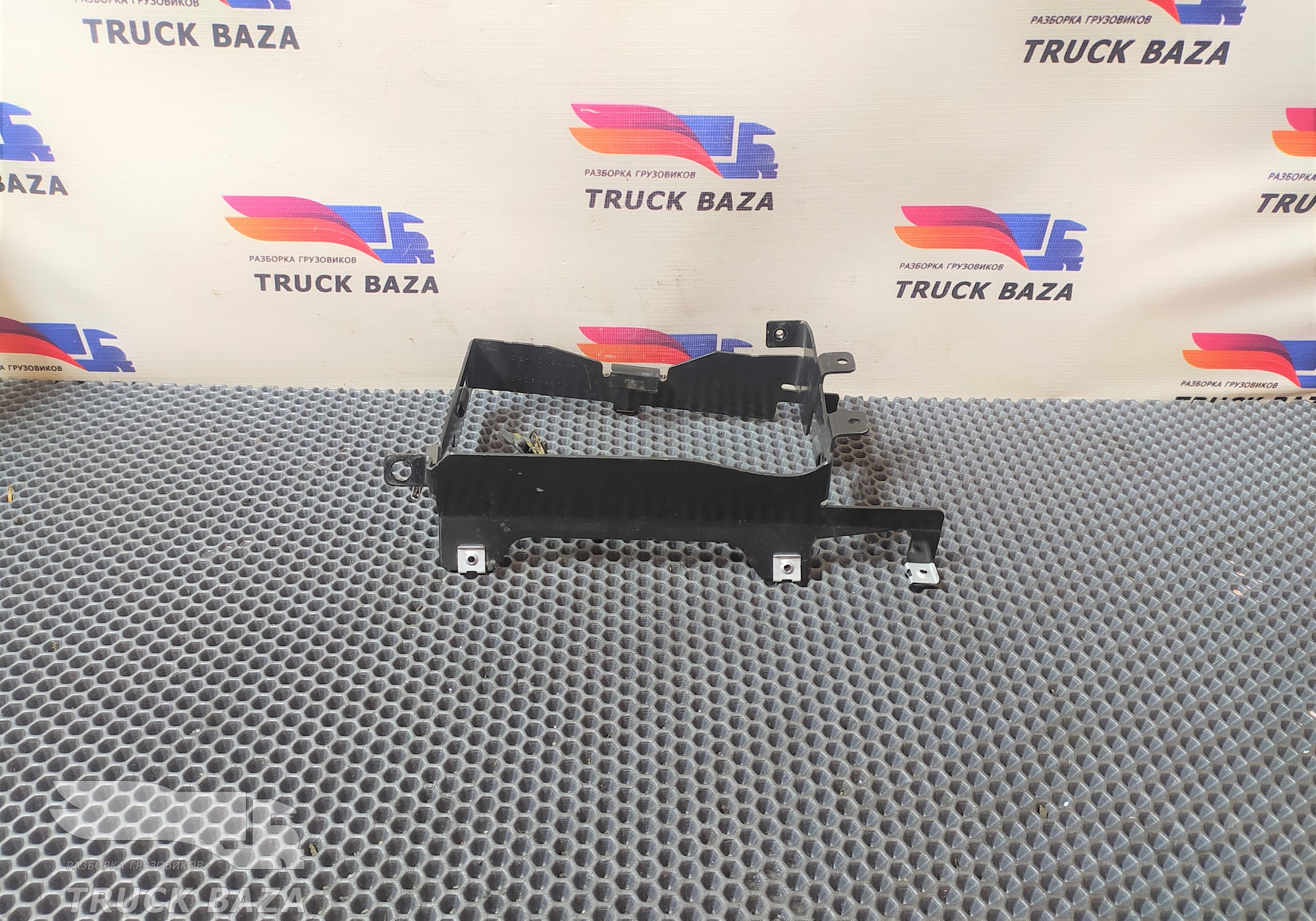 3175634 Кронштейн торпедо для Volvo FM III (с 2013)