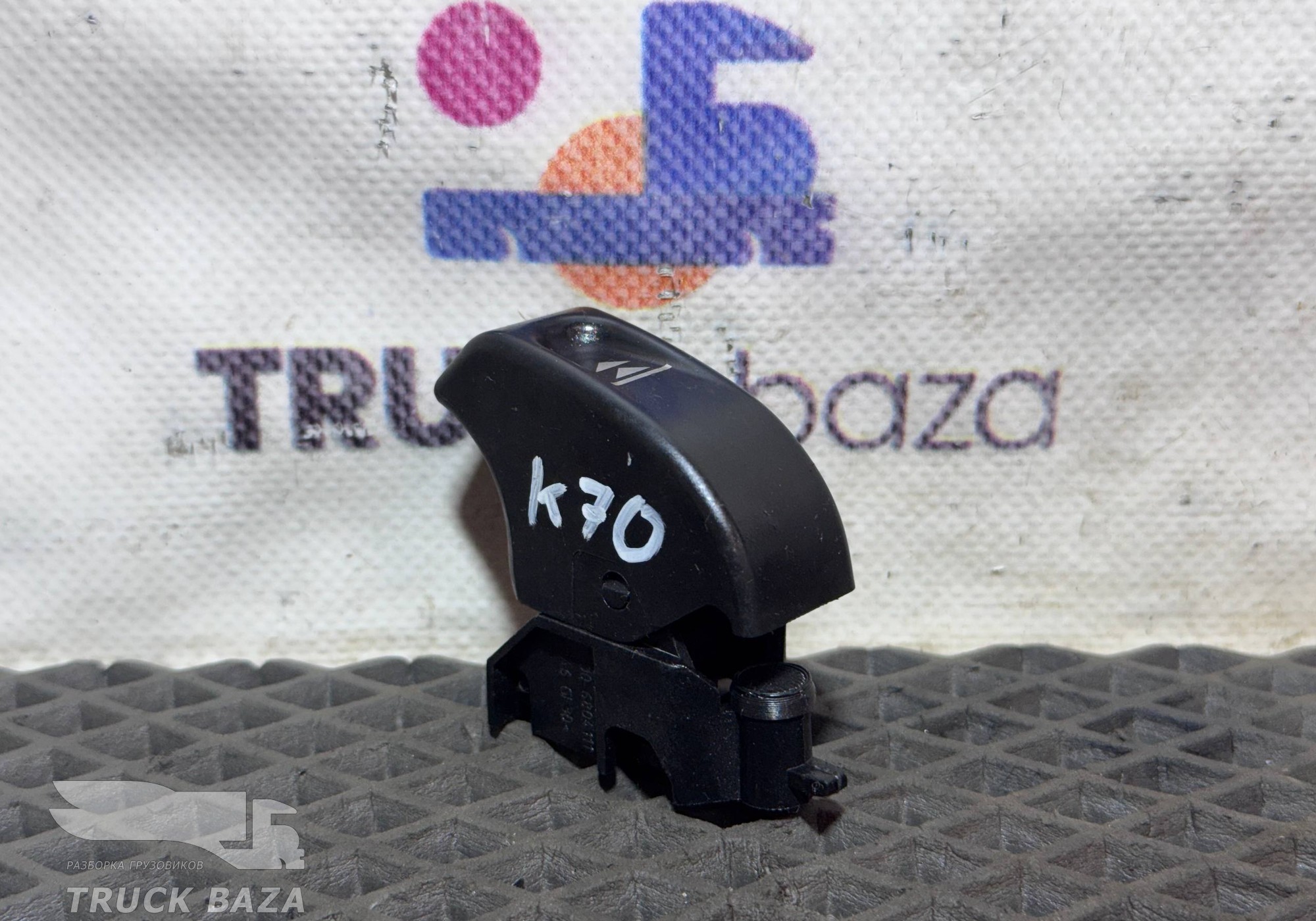 6804111 Кнопки регулировки сиденья для КАМАЗ 5490 (с 2013)