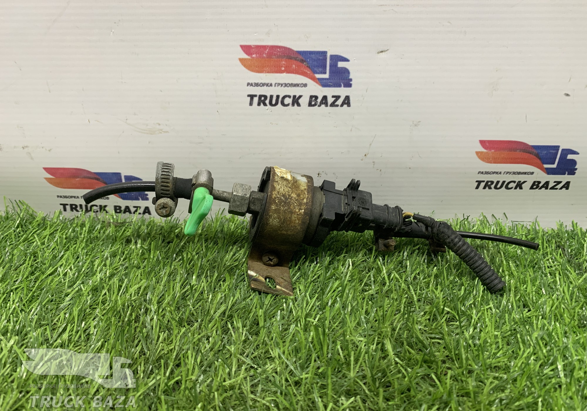 1381421 Насос автономного отопителя