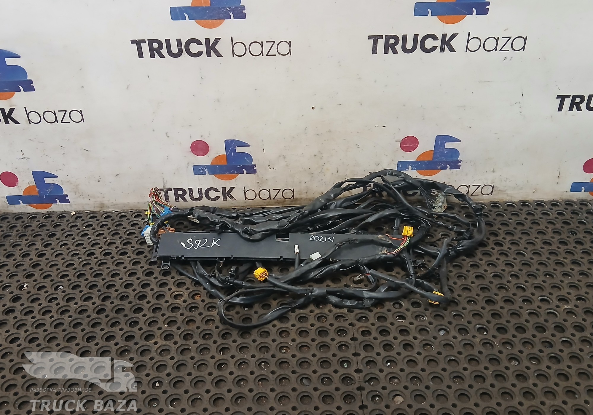 1805454 Проводка кабины для Scania 5-series R (с 2004 по 2016)