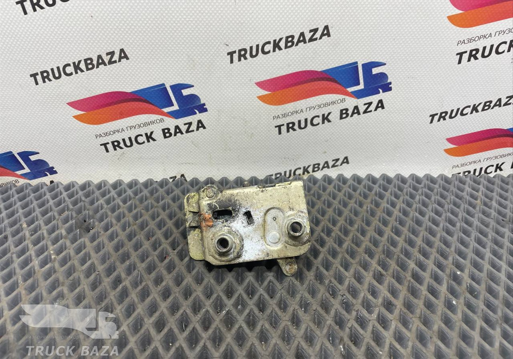 1296591 Замок двери внутренний правый для Daf XF105 (с 2005)