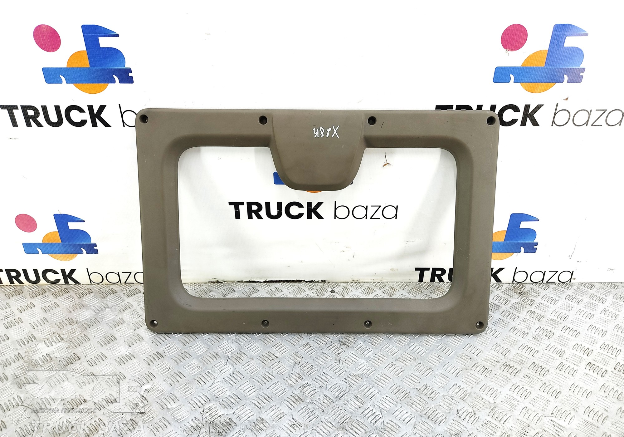 1314573 Накладка люка для Daf XF95