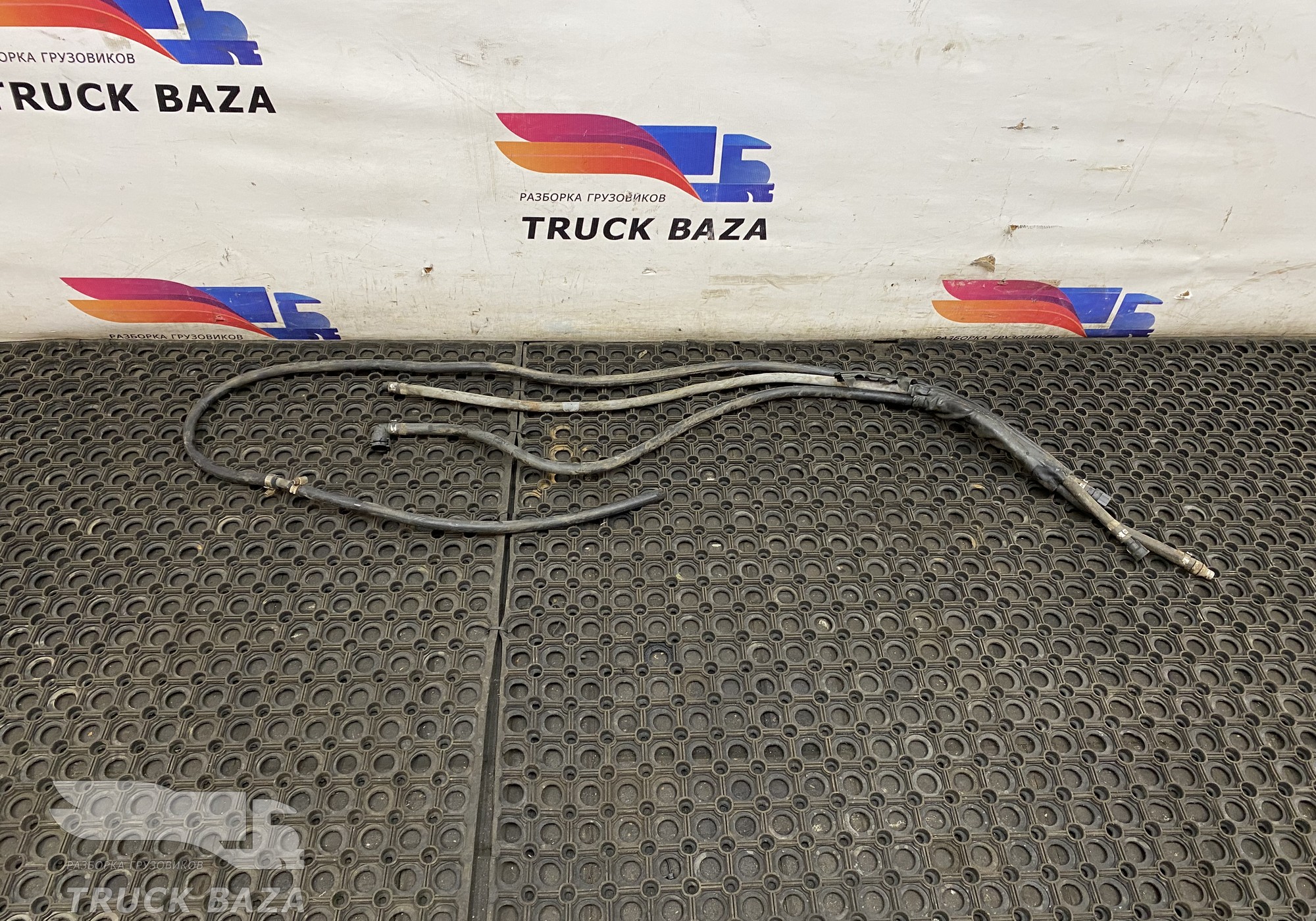 9305010382 Трубки системы AdBlue для Mercedes-Benz Actros MP3 (с 2008)