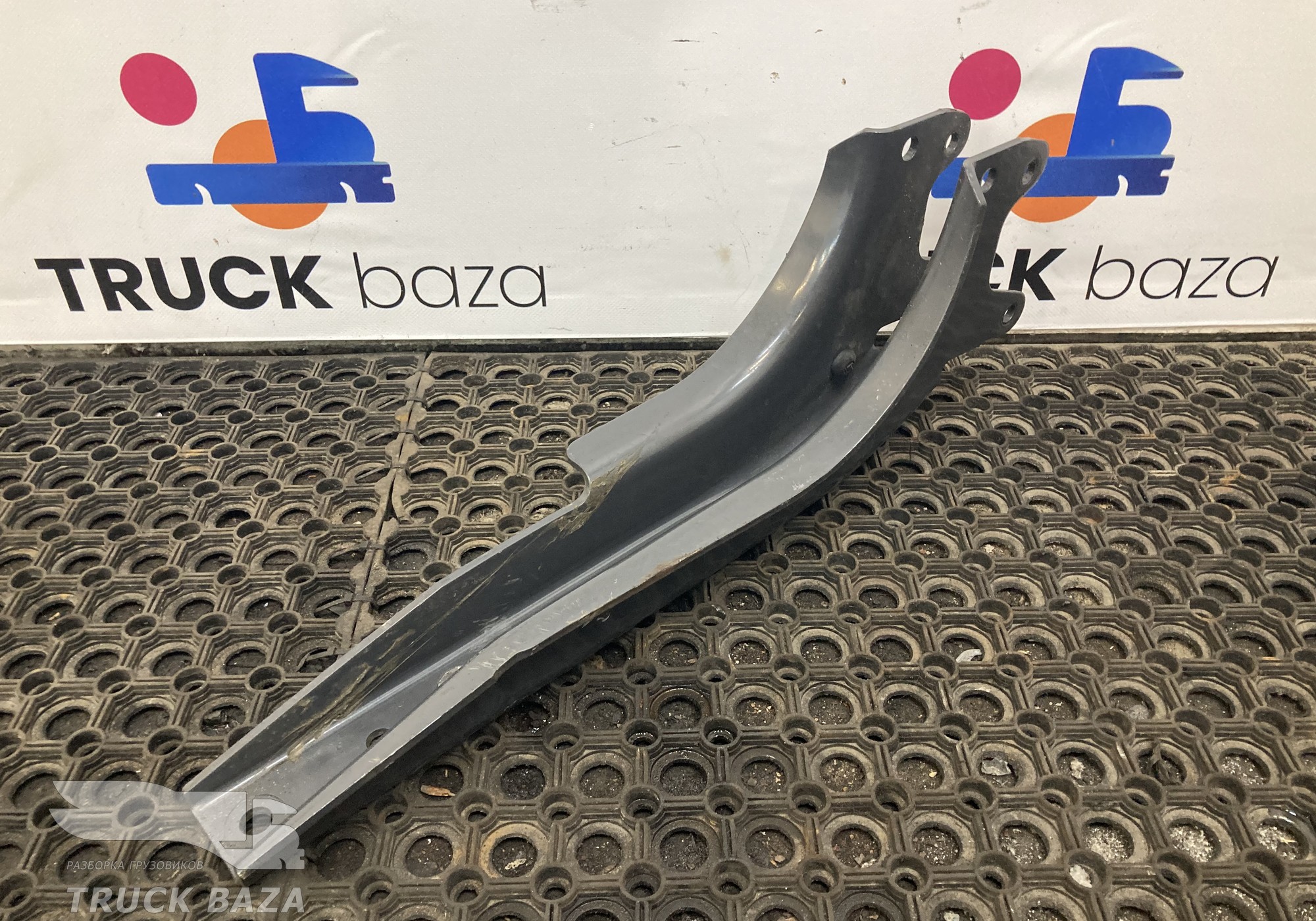 2183074 Кронштейн замка двери левый для Scania 5-series R (с 2004 по 2016)