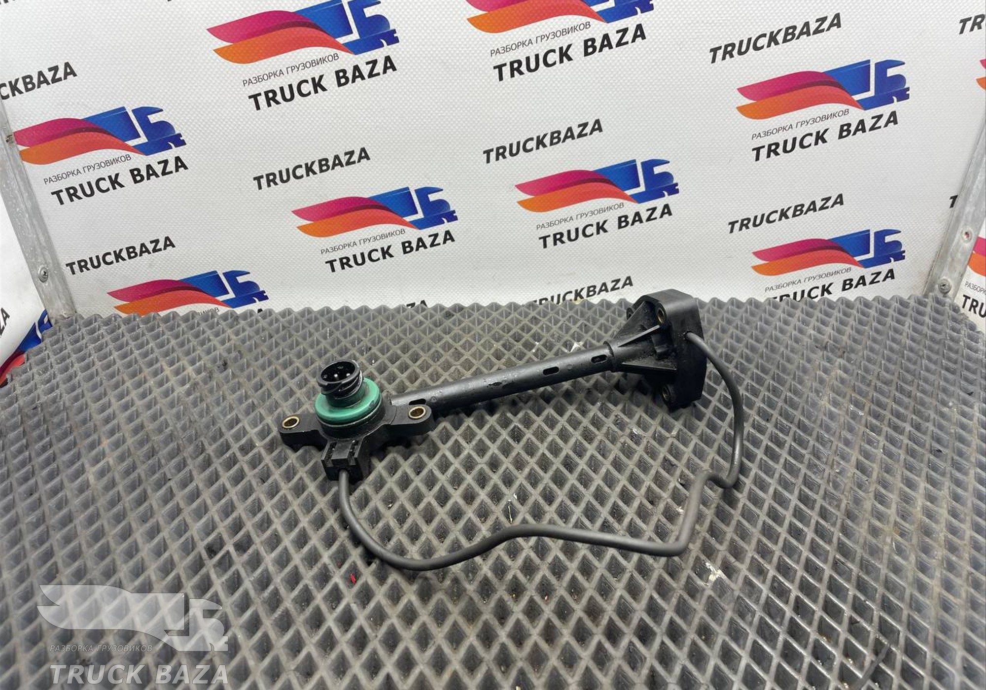 21042447 Датчик уровня масла для Volvo FH 4 (с 2012)