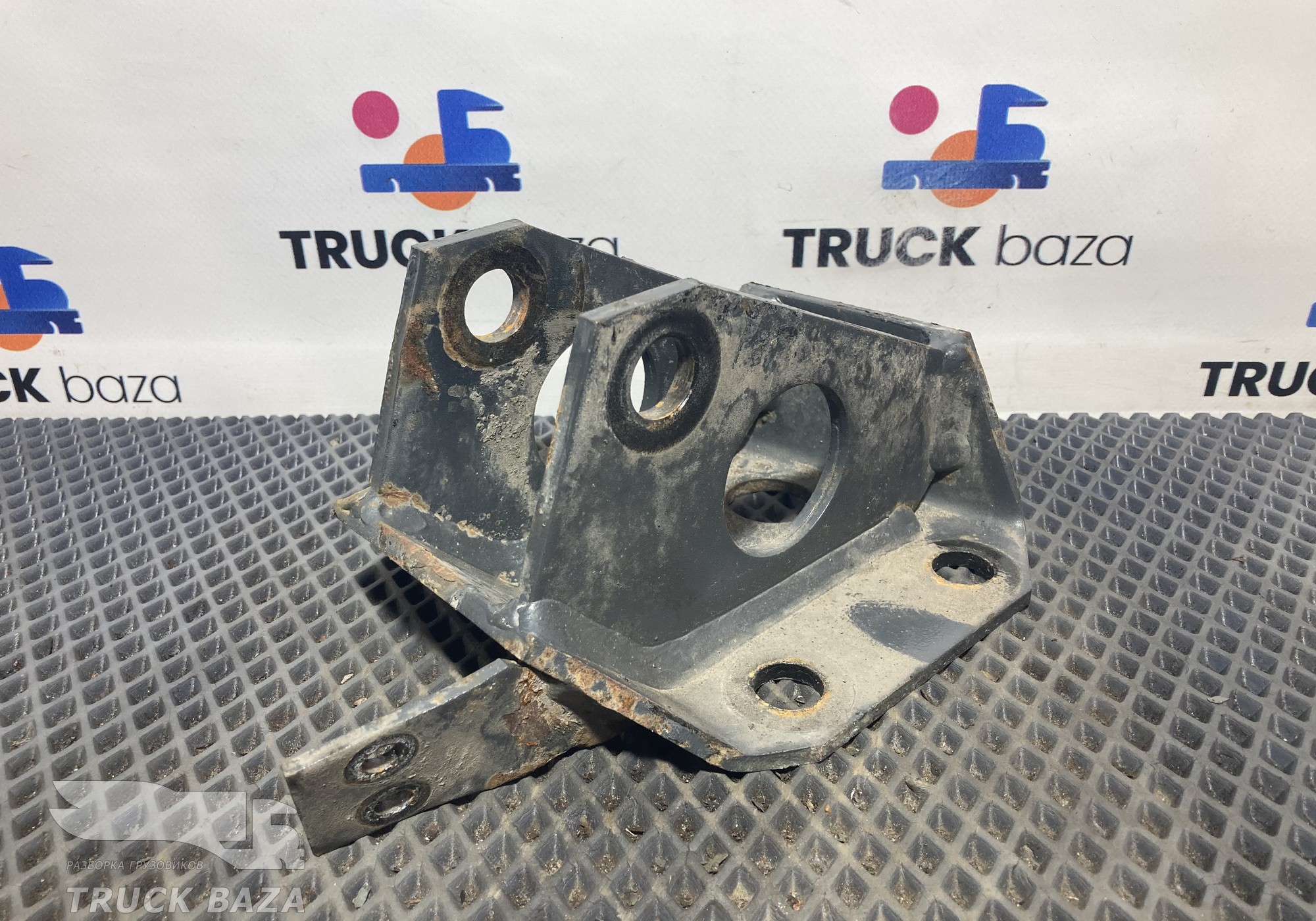 1455084 Кронштейн стойки стабилизатора правый для Daf XF105 (с 2006 по 2020)