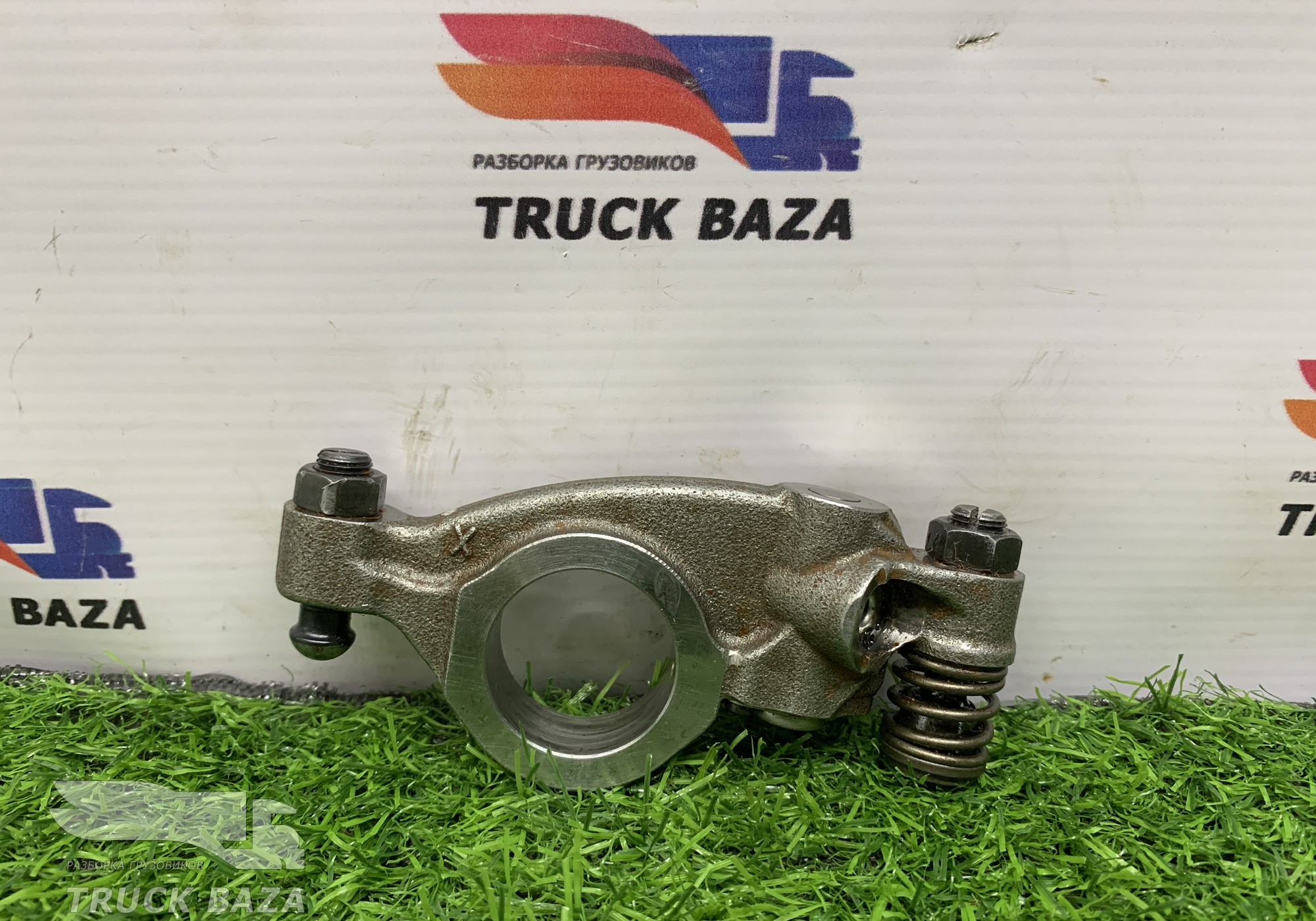 1003189325 Рокер выпускного клапана коромысел для Shacman X3000 (с 2014)