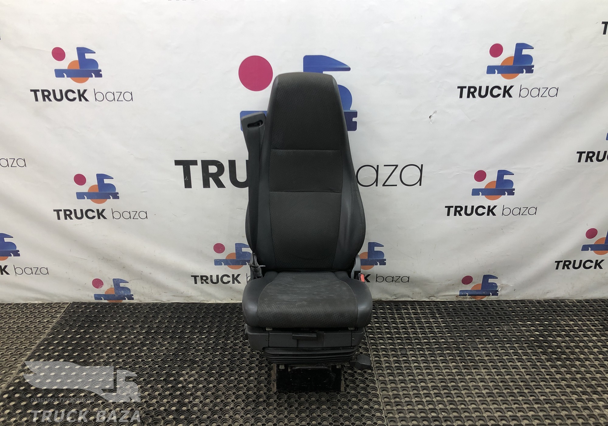 1891184 Сиденье пассажирское пневматическое