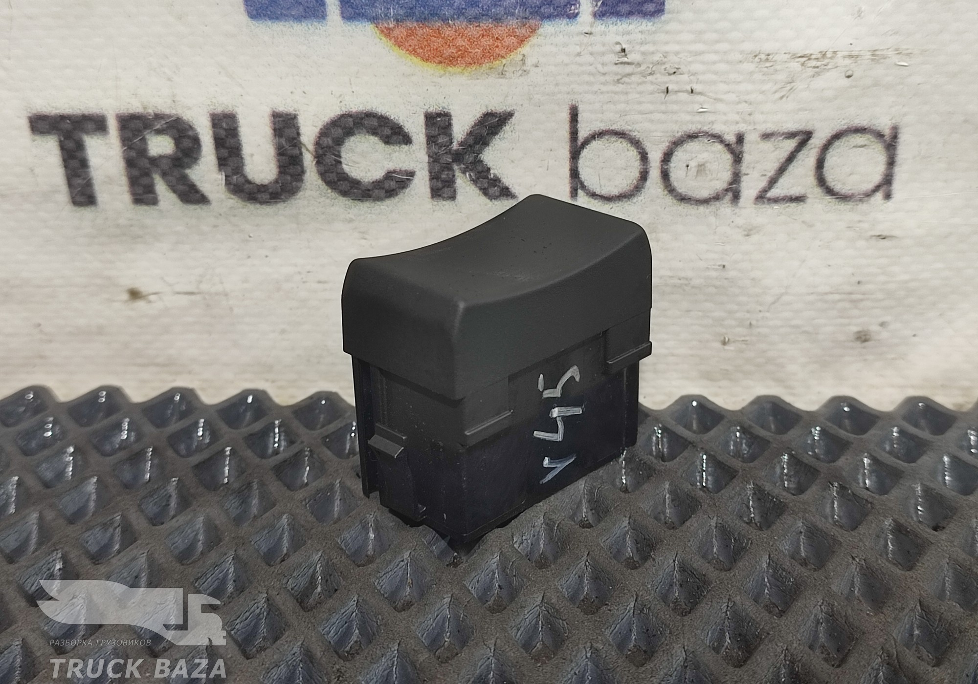 21211254 Заглушка кнопки для Volvo FH 4 (с 2012)