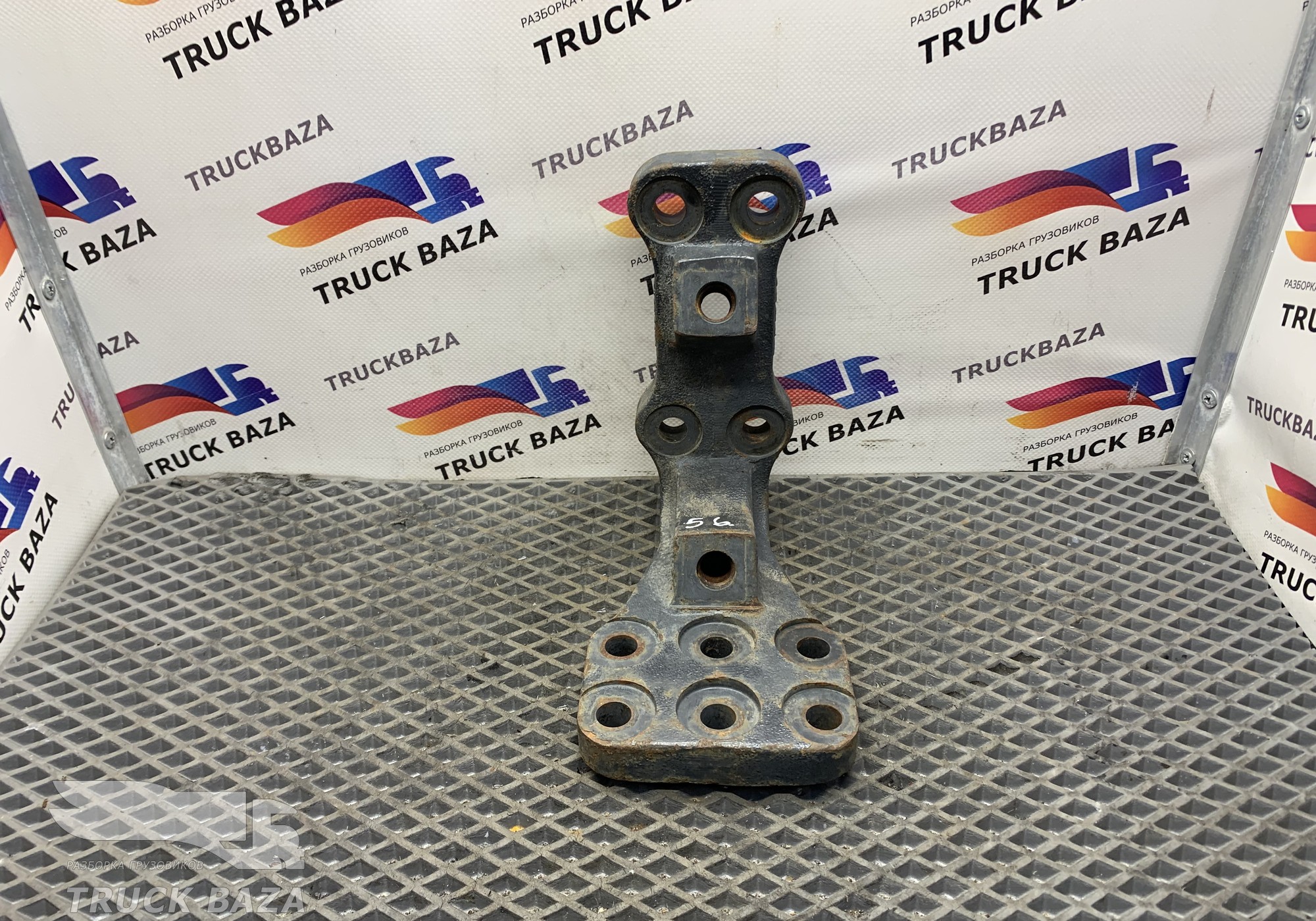41022894 Кронштейн реактивной тяги для Iveco