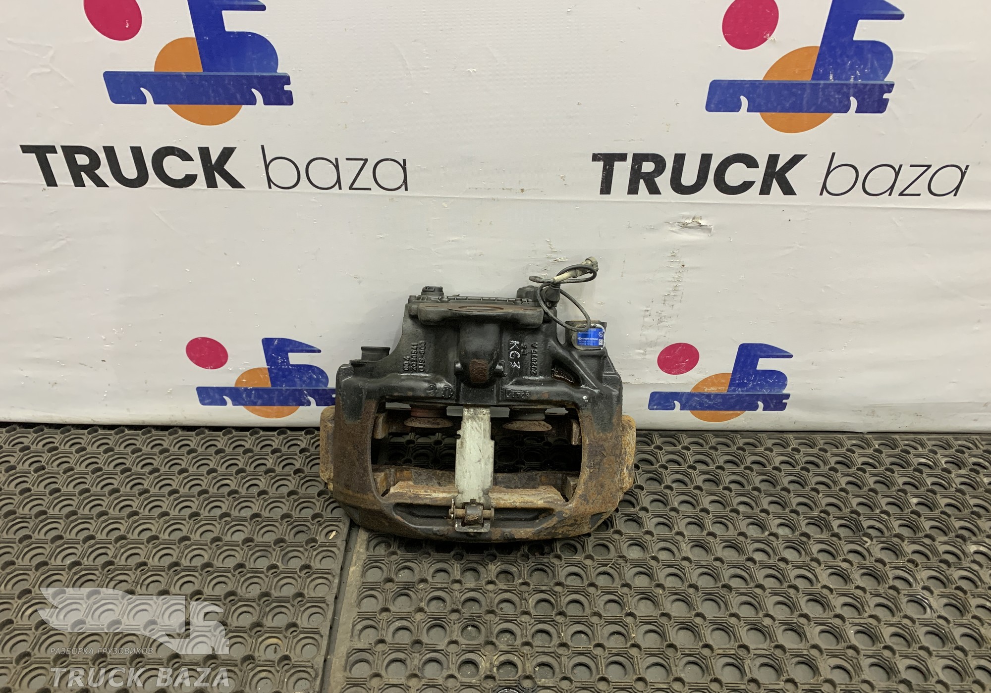 A0004202702 Суппорт задний левый для Mercedes-Benz