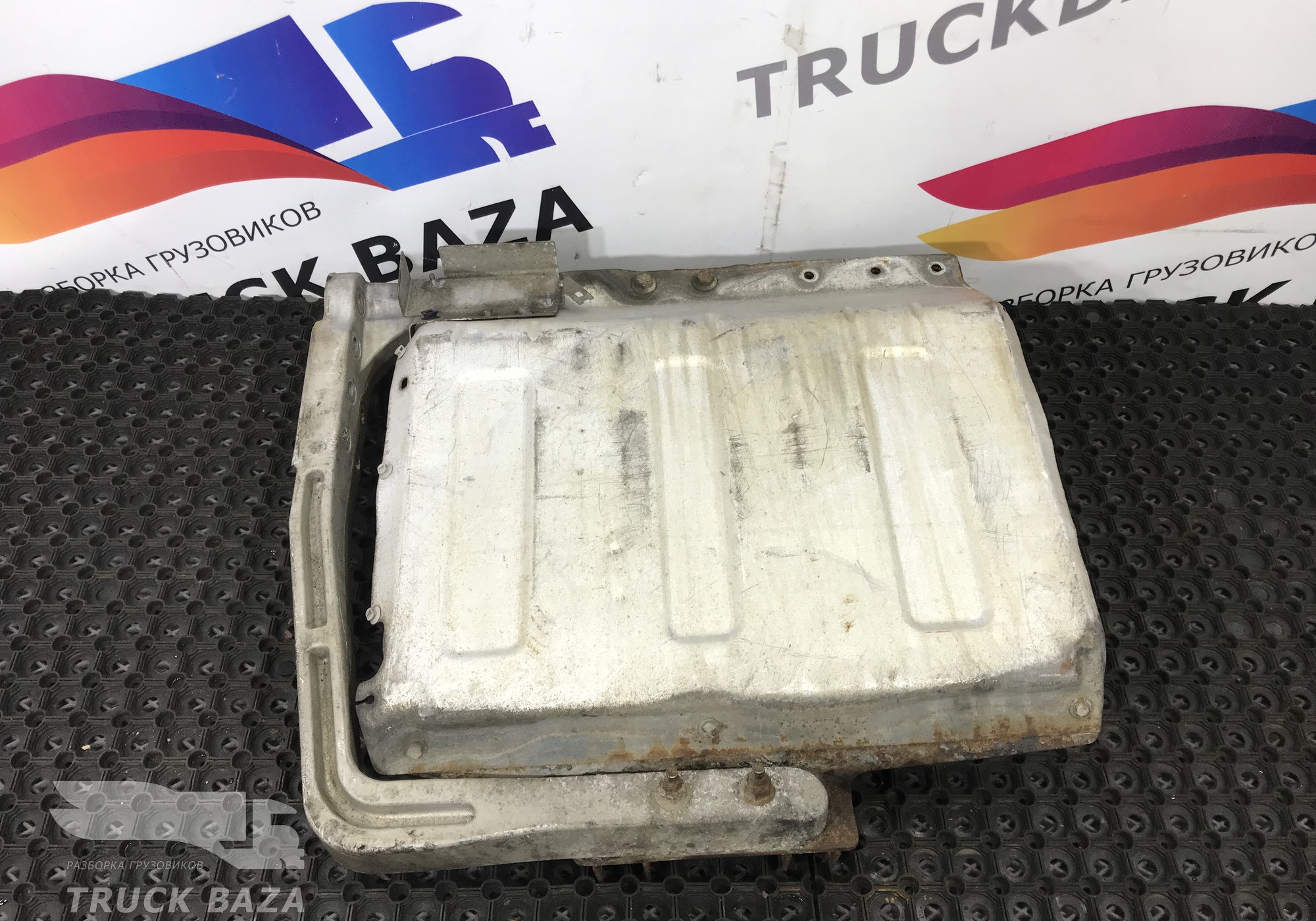 7421133243 Экран тепловой для Renault Premium II (с 2005 по 2013)