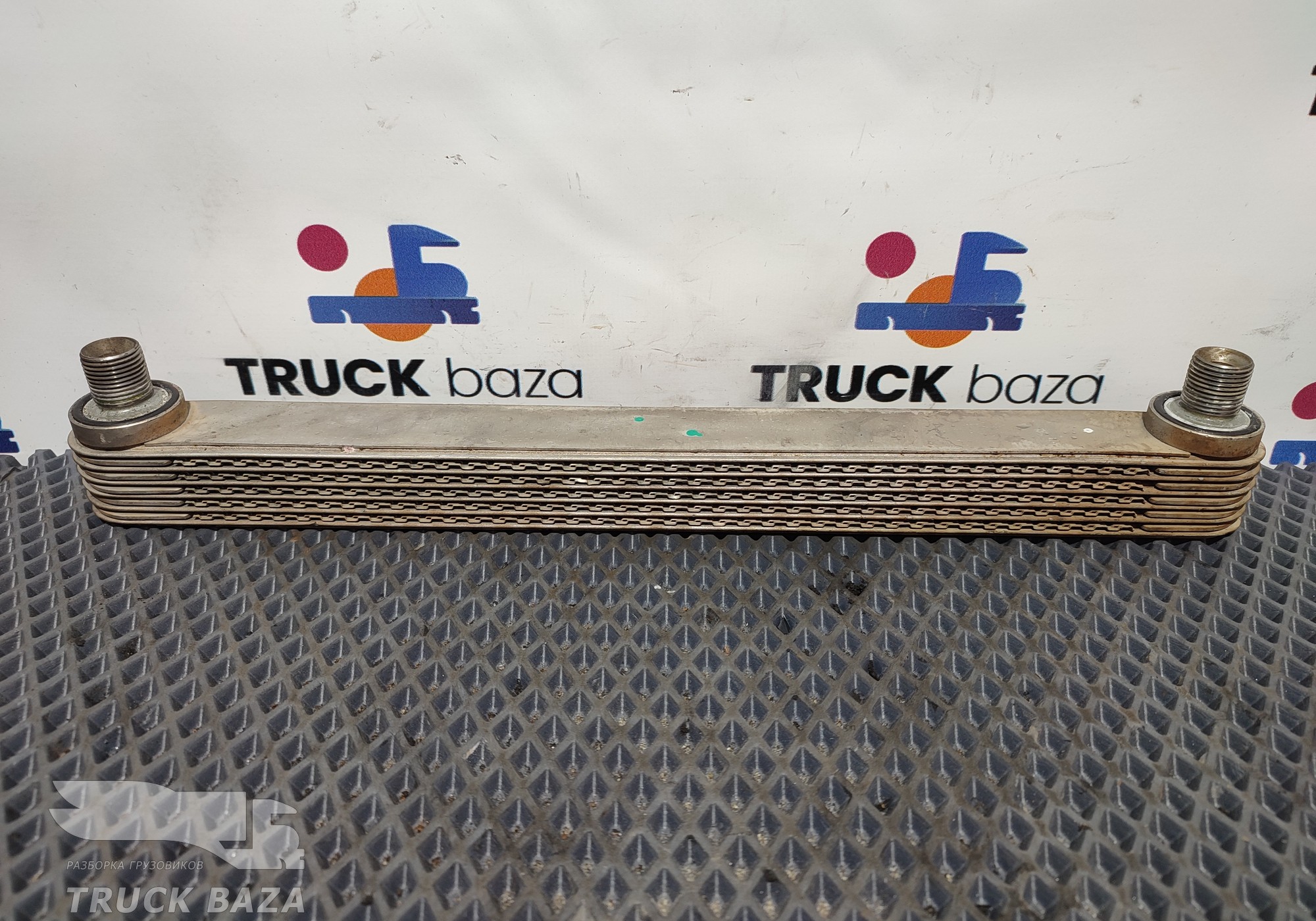 X7639001 Теплообменник для Разные Грузовики