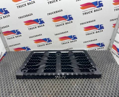 81615110035 Ступенька подножки для Man TGX TG3 (с 2020)