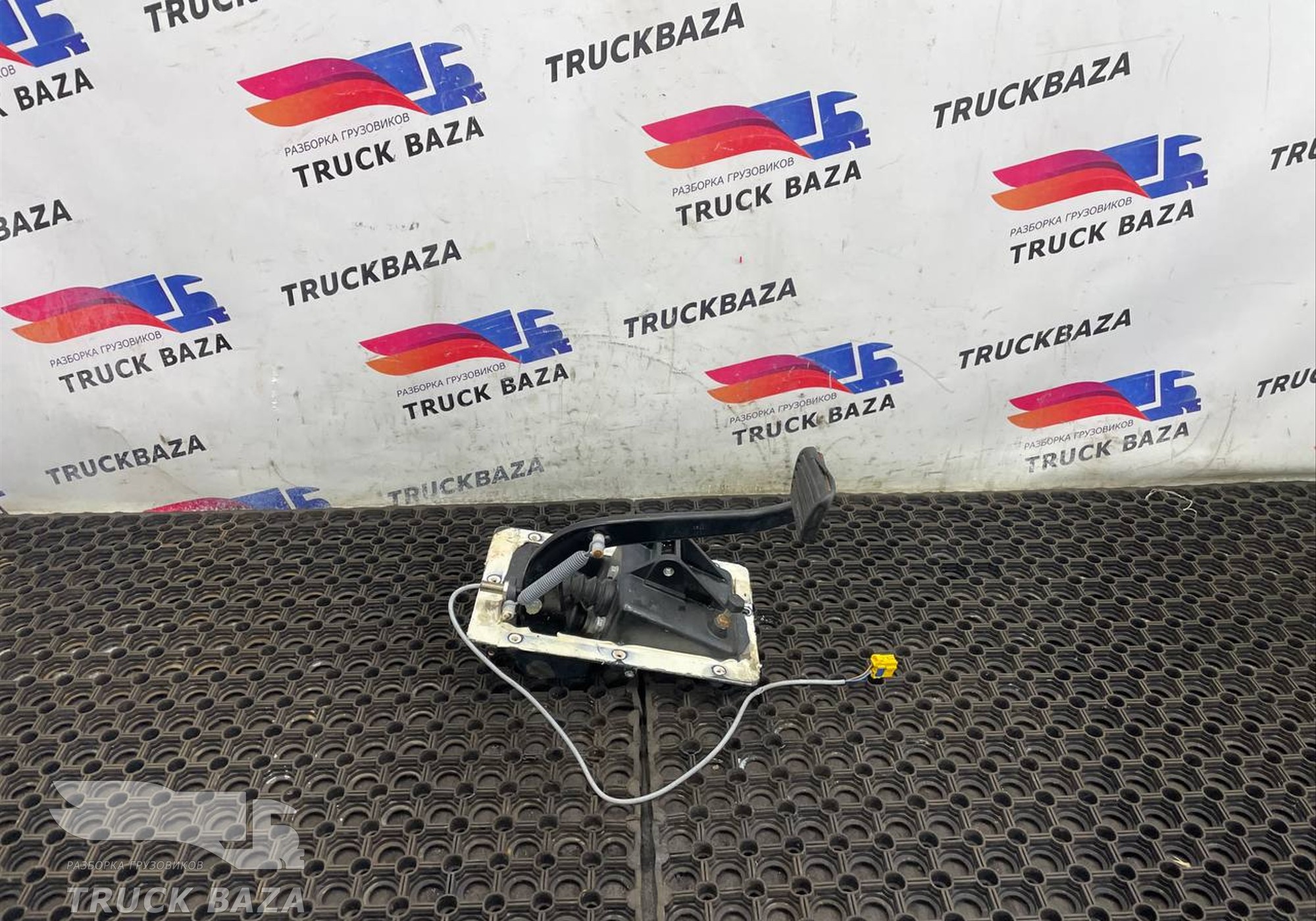 1321126 Блок педалей для Daf XF105 (с 2005)